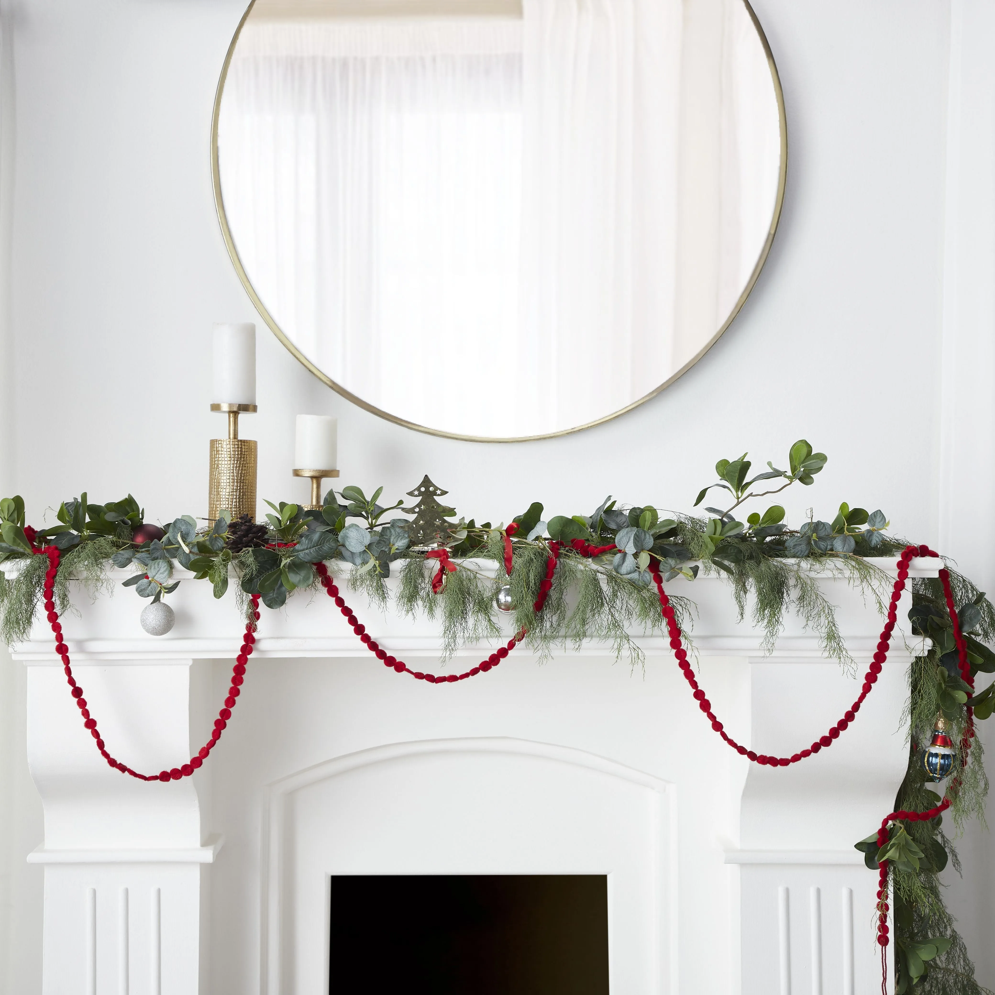 24-teiliges Set - Ikonsicher Weihnachts-Mini-Tischbaum-Set - Aus handgefilzter Wolle