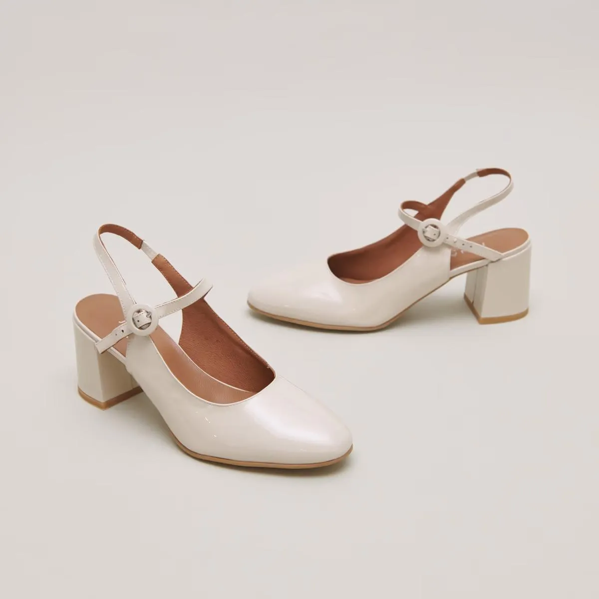 264-Dollar Vernis Ecru