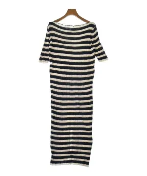 36 Quatre-Neuf Dresses