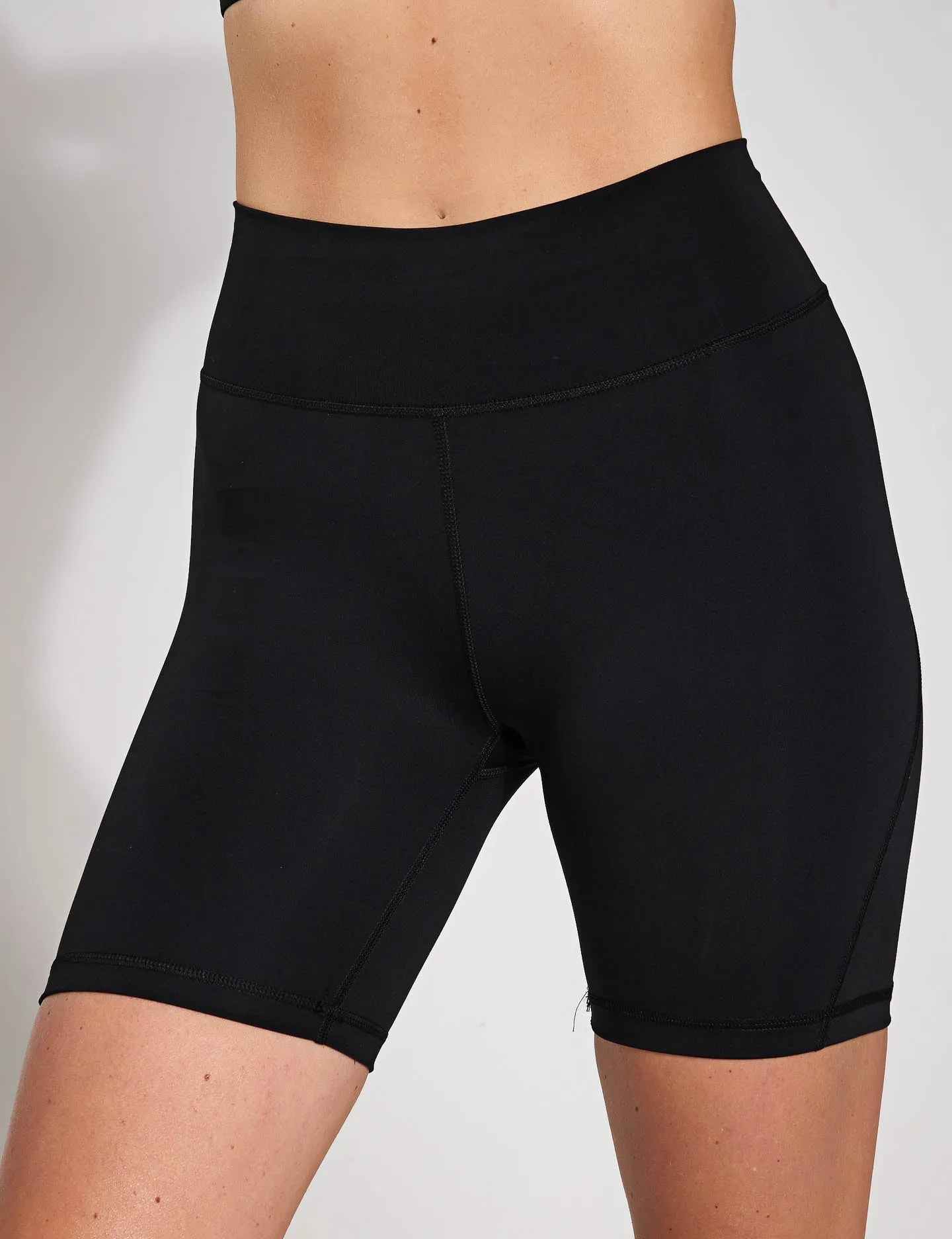 All Me Essentials 7-Zoll-Kurzleggings - Schwarz