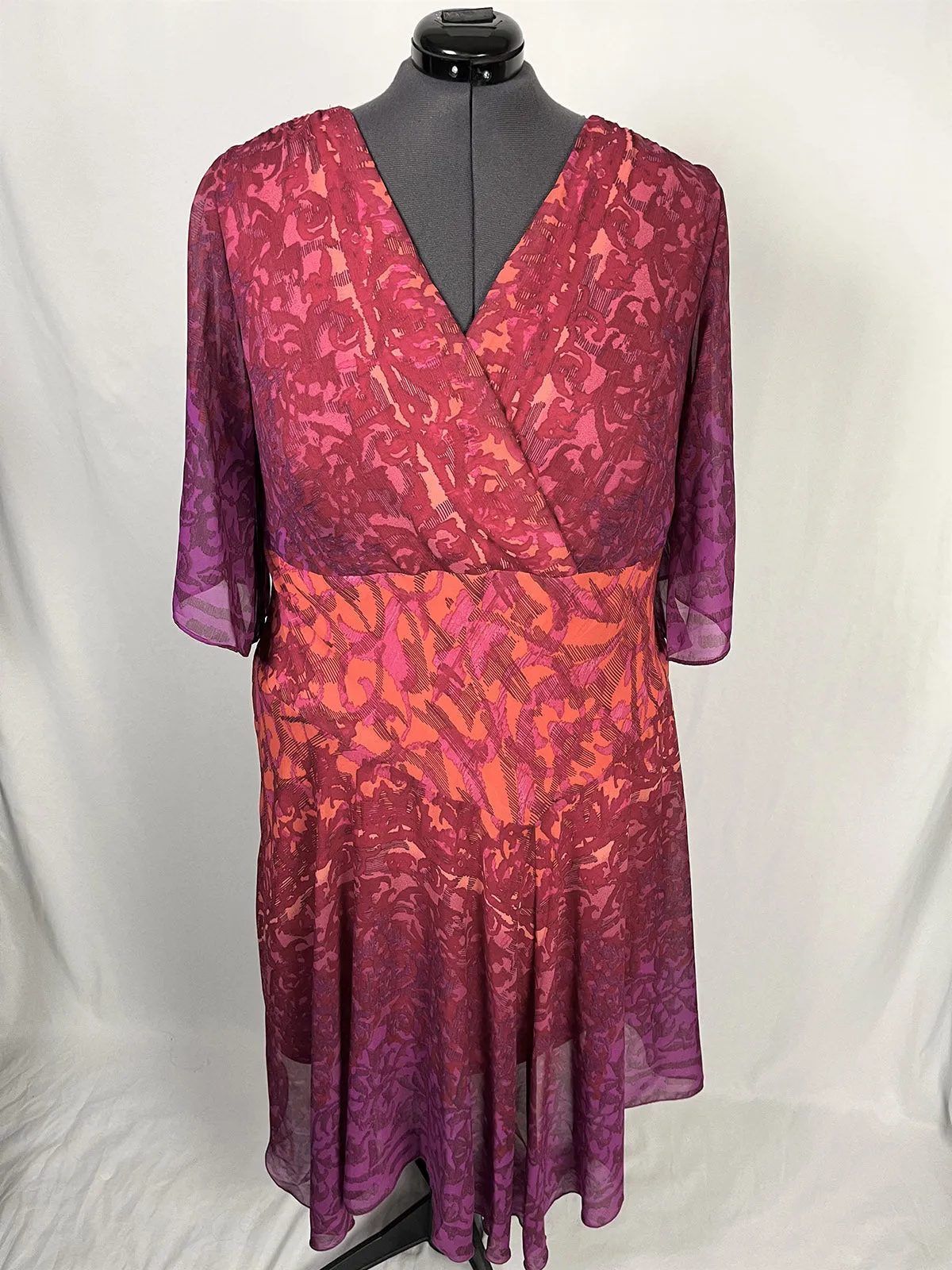 Ashro Größe 20 Rosa & Orange abstraktes Blumenkleid