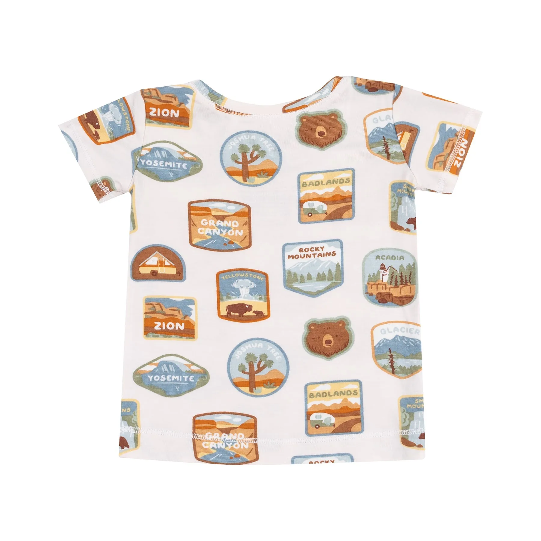 Bambus-Kurzarm-Lounge-Outfit mit Nationalpark-Aufnähern von Angel Dear