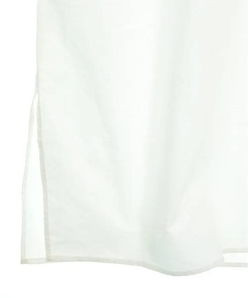 BEIGE, Kleider