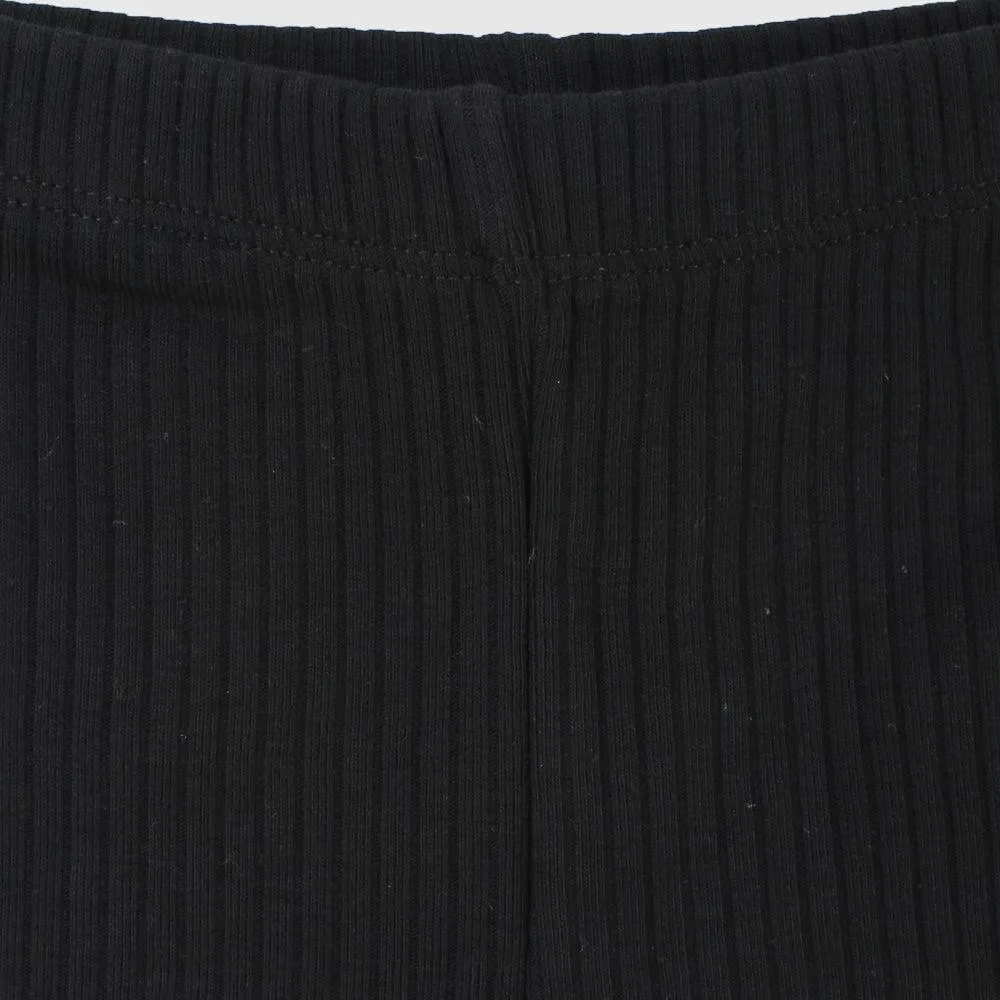 Schwarze Rippenshorts