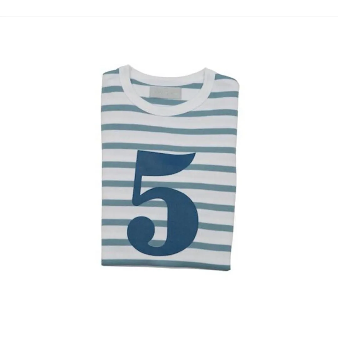 Bob & Blossom: Ozeanblau & Weiß Breton Gestreiftes Blaues Nummer 5 T-Shirt