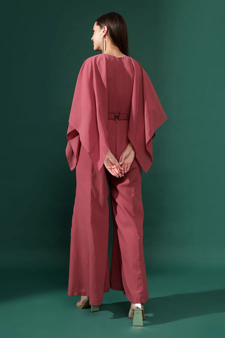 Cupcake-Pink Jumpsuit Mit Perlenbesetztem Gürtel