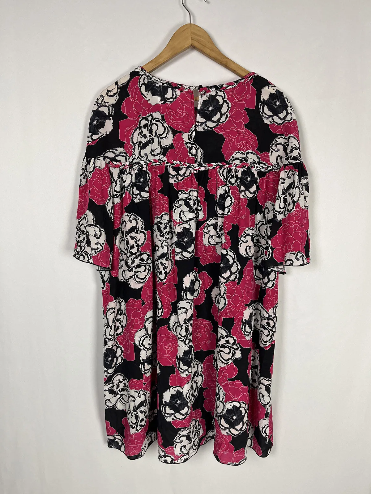 Dyvna Größe 14 Rosa & Grau Blumenkleid NWT