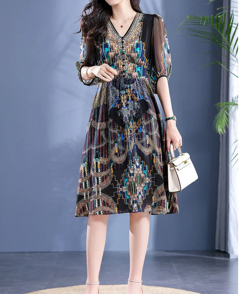Elegantes bedrucktes V-Ausschnitt A-Line Seiden-Midi-Kleid
