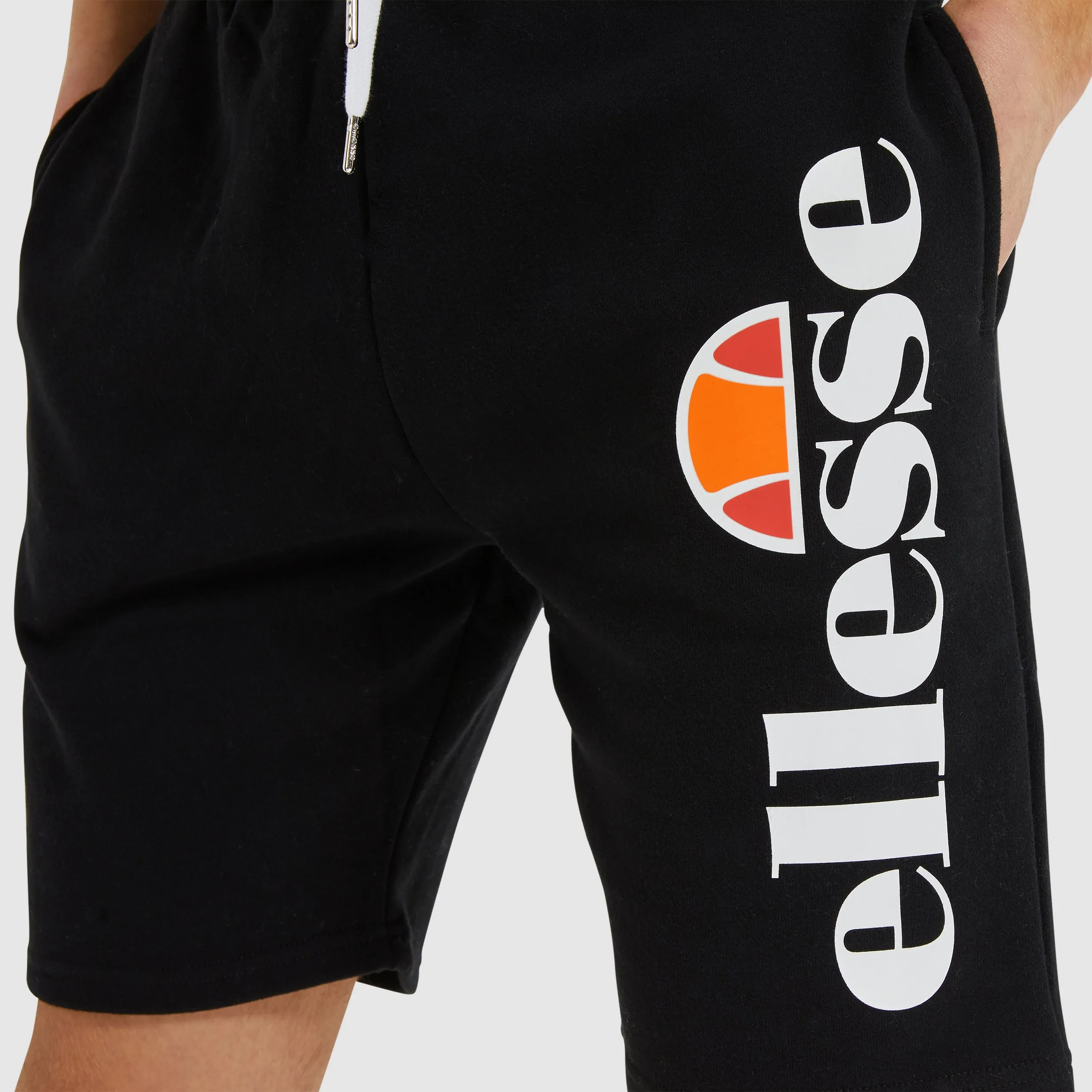ELLESSE HERREN BOSSINI SCHWARZE SHORTS