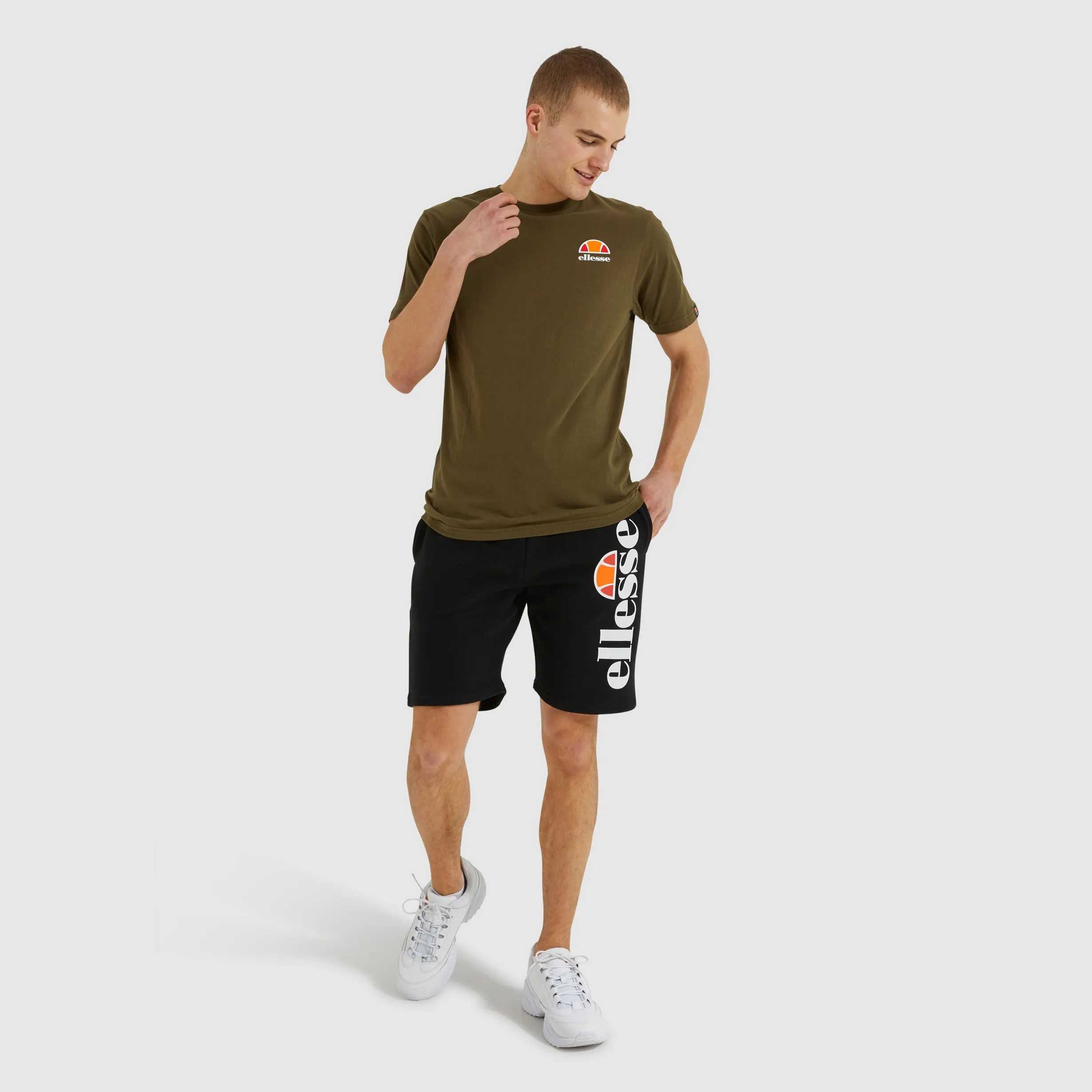 ELLESSE HERREN BOSSINI SCHWARZE SHORTS
