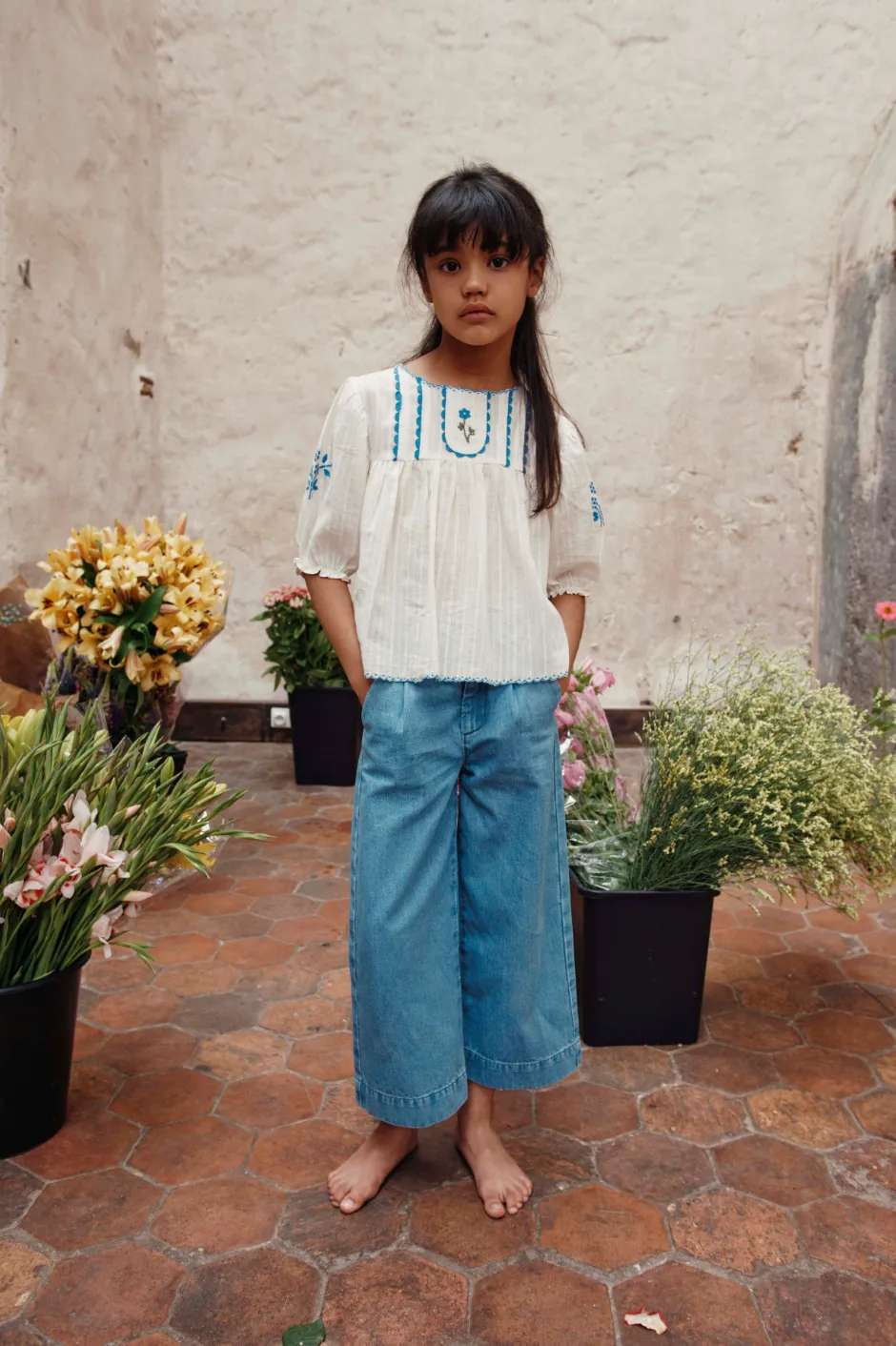 Emile Et Ida Jungen Mädchen HANDGESTICKTE EINFACHE BLOUSE - ECRU