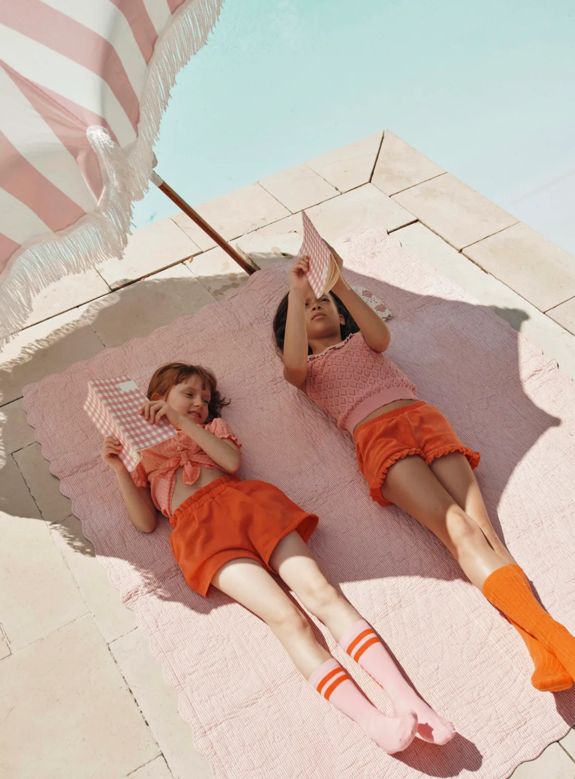 Emile Et Ida Jungen Mädchen TERRY RUFLES SHORTS - HITZEWELLE
