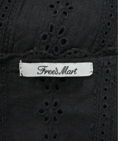 FREE'S MART Kleider
