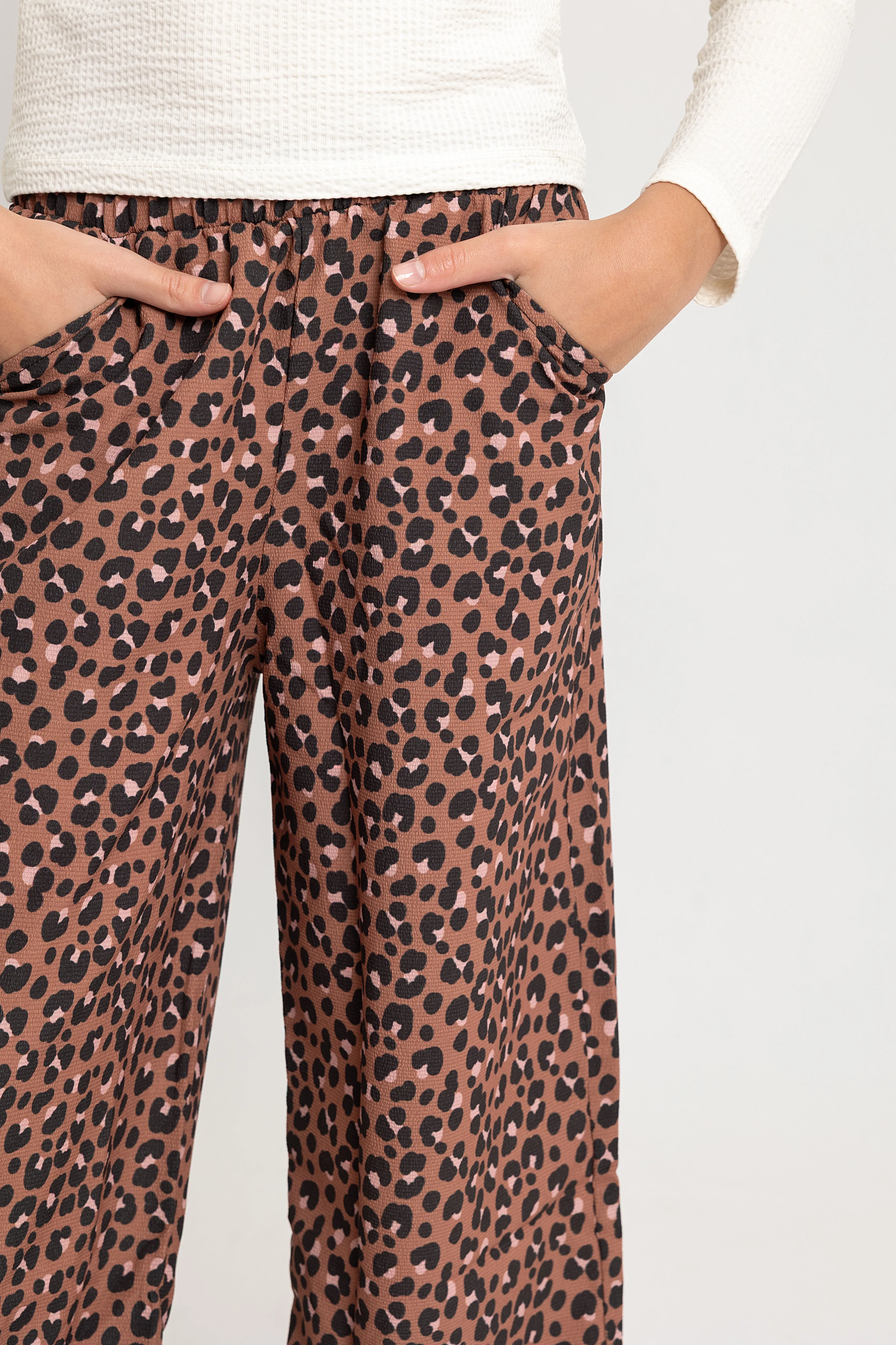 Mädchen Braune Leopardenhose