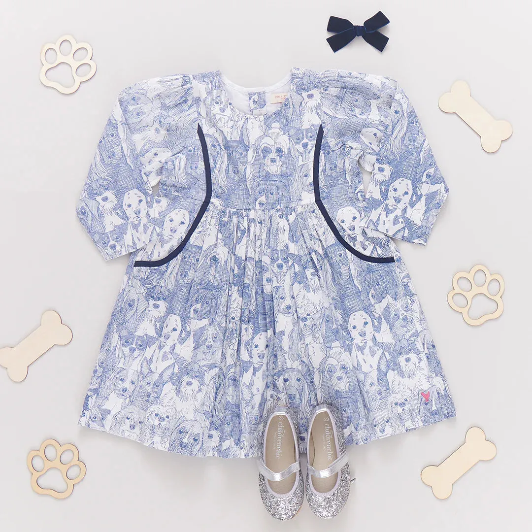 Mädchen Eden Kleid Hundes Im Überfluss