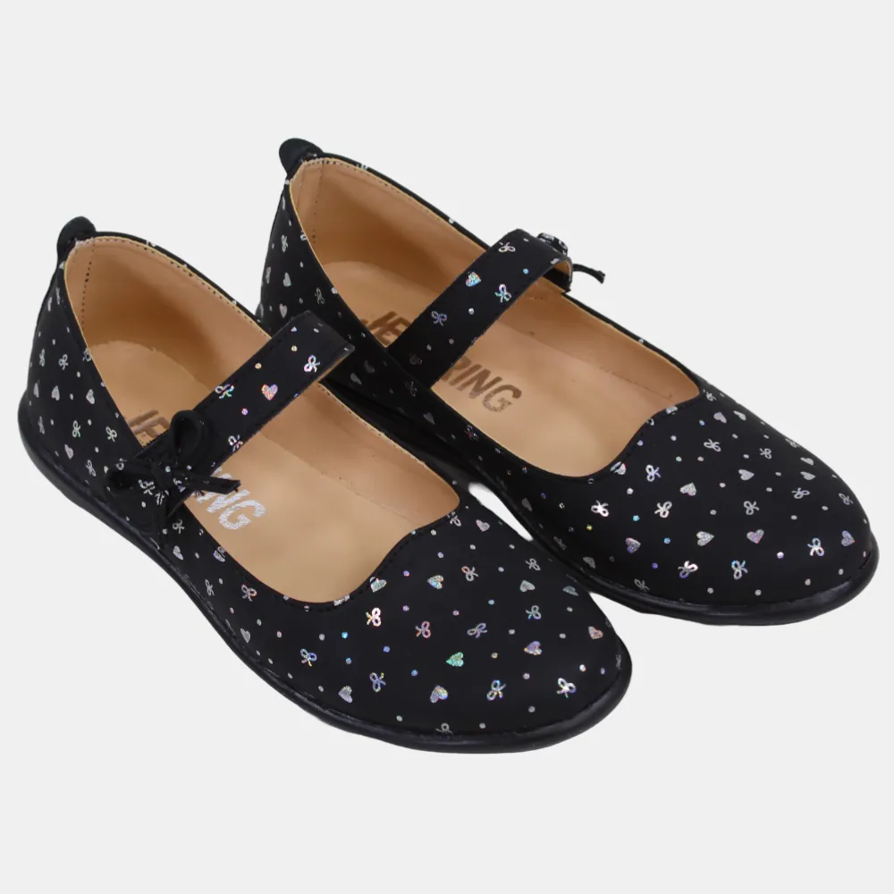Mädchen Lederschuhe – Schwarz mit Herz-Details