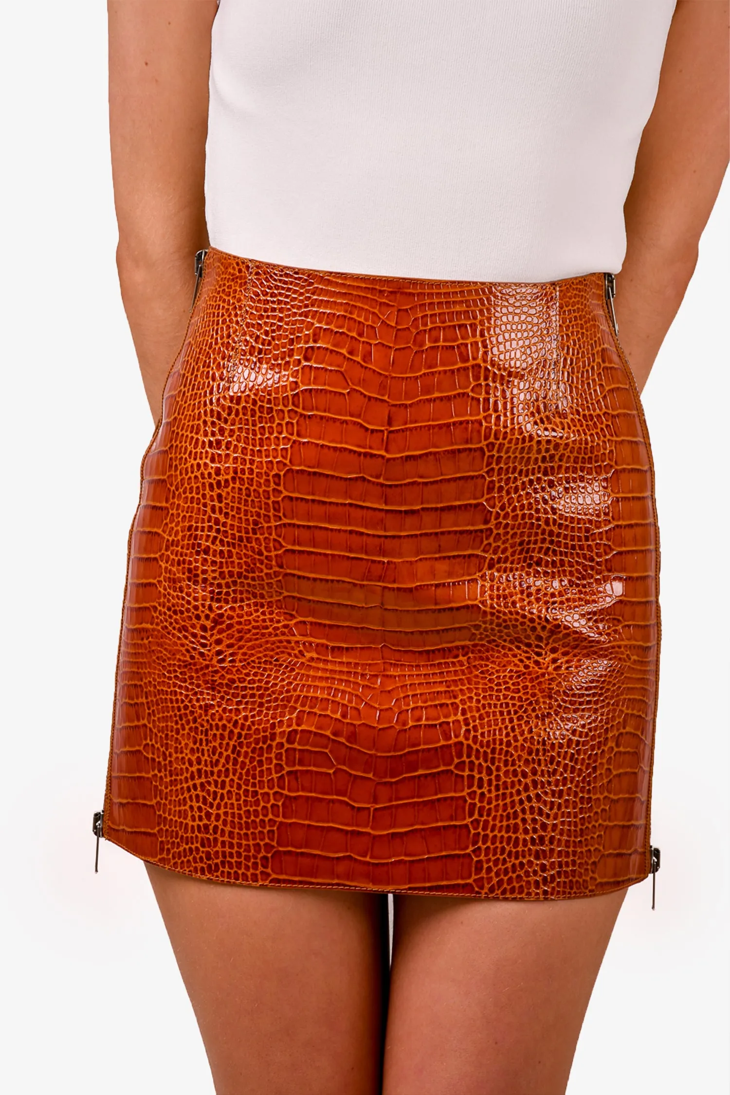 Givenchy Mini-Rock aus braunem Krokodilprägungleder in Größe 34
