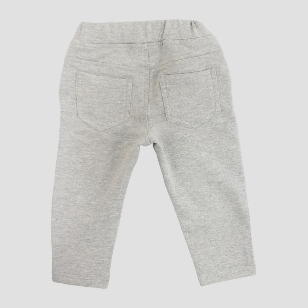 Graue Bequeme Hose