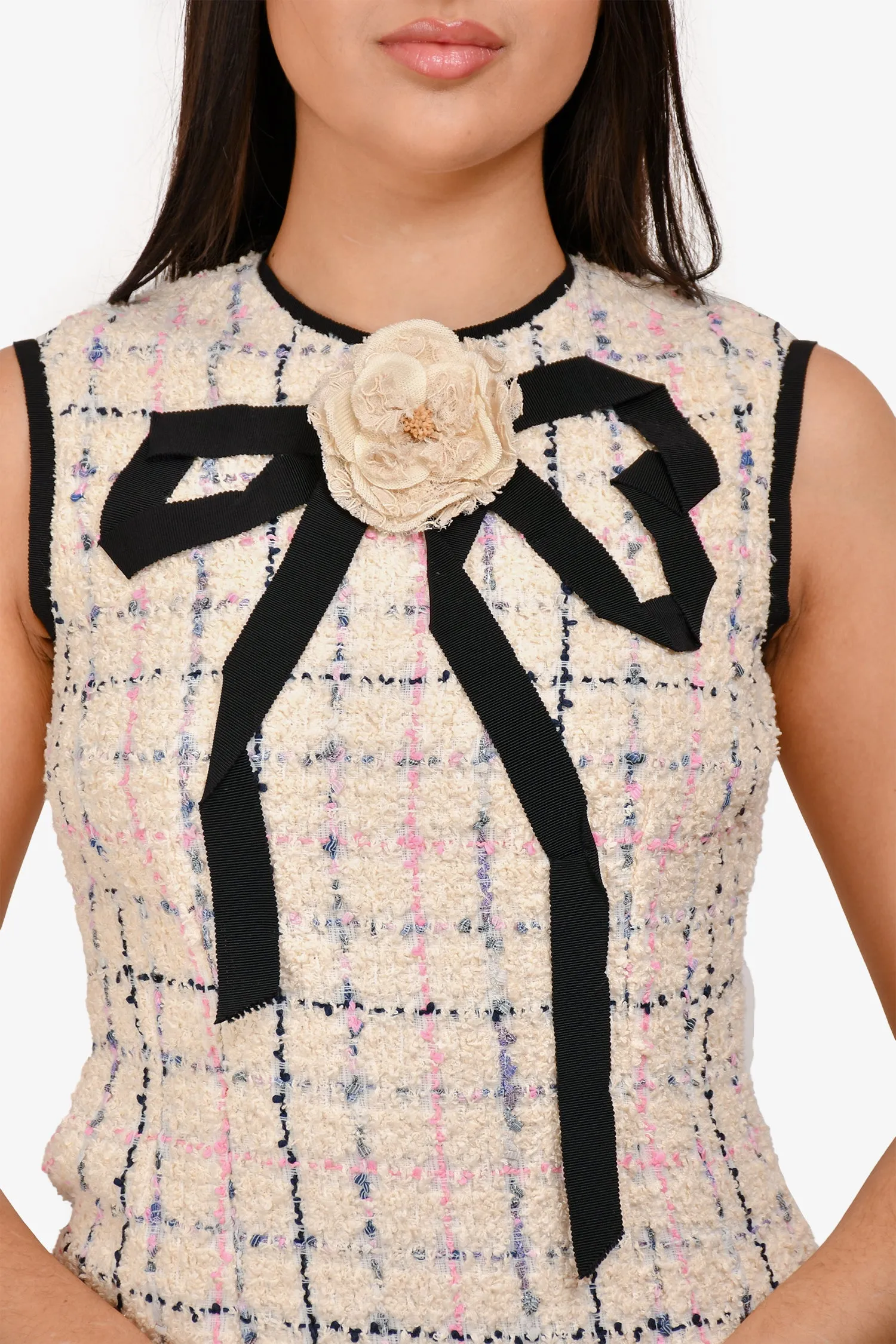 Gucci 2018 Weiß/Mehrfarbig Tweed Rosette Ärmelloses Kleid Größe 40