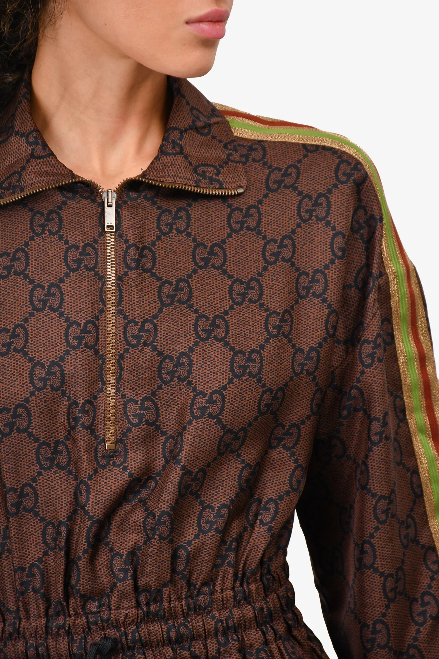 Gucci 2021 Braunes Monogramm-Seiden-Minikleid mit Viertelreißverschluss in Größe XS