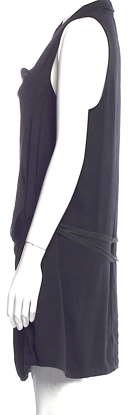 Helmut Lang NY. Schwarzes Poly/Leder-Kuhhals-Minikleid