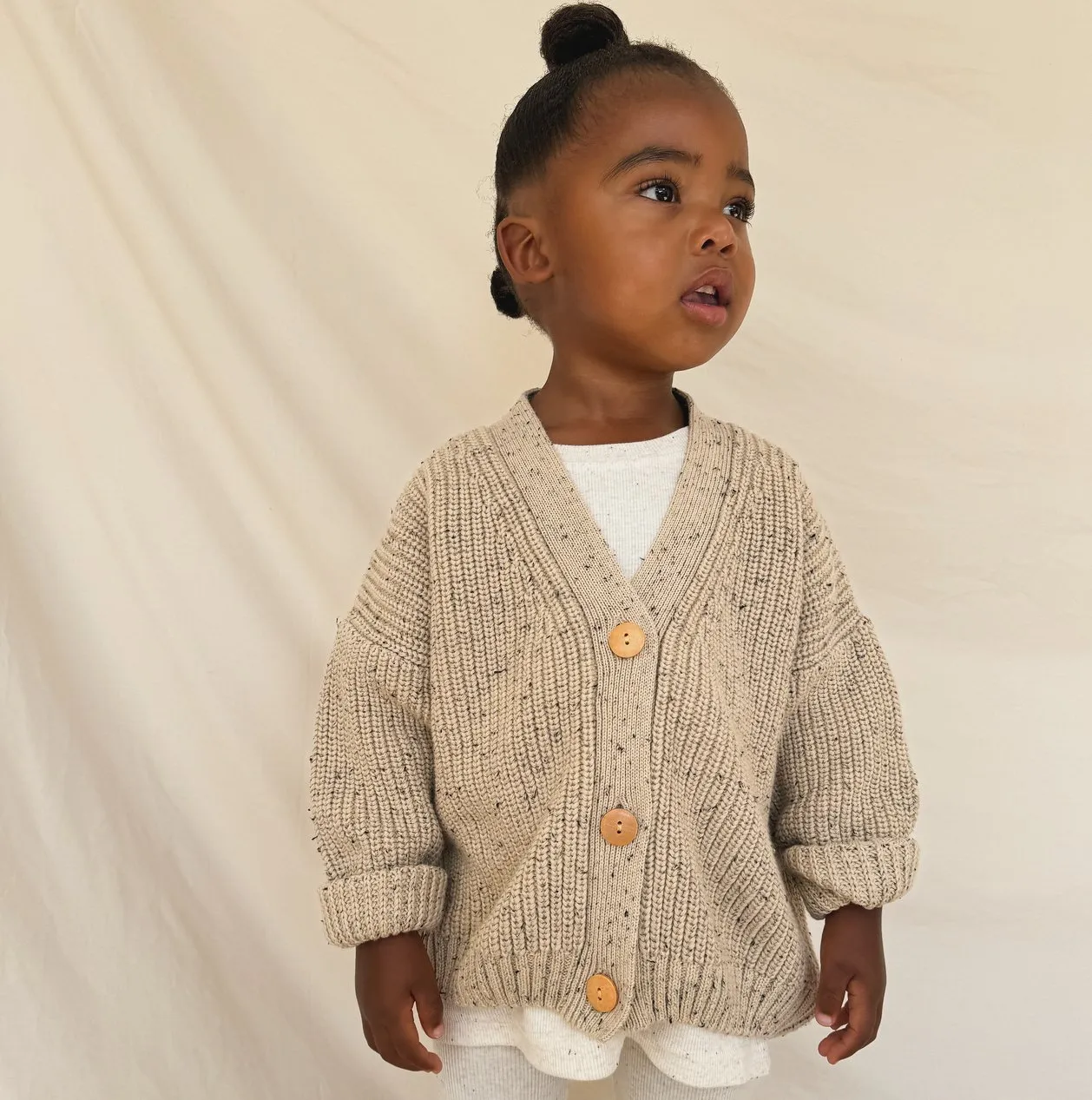 Hunter   Rose: Avery Kinderpullover - Hafer gesprenkelt