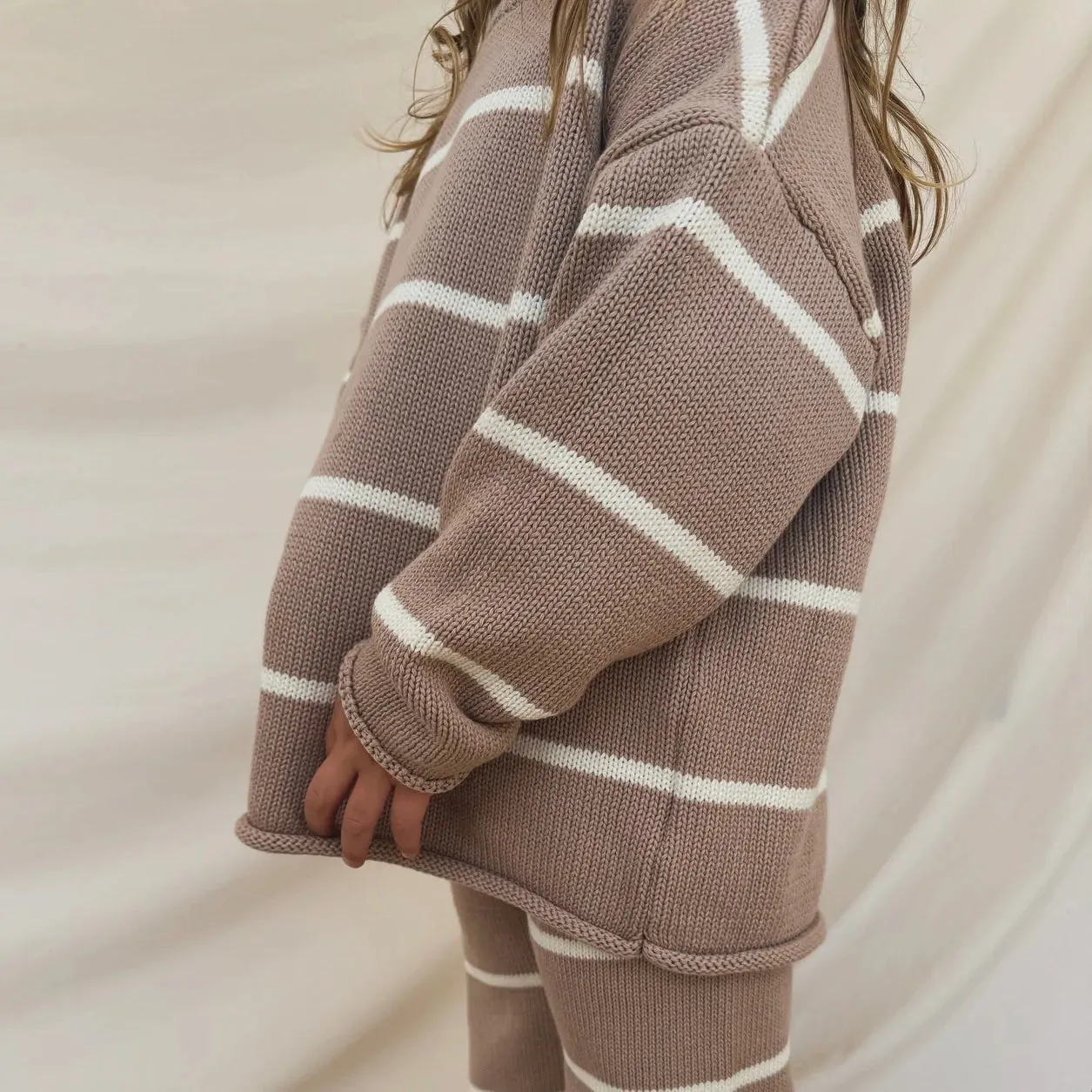 Hunter   Rose: Quinn Kinderpullover - Rehbraun gestreift