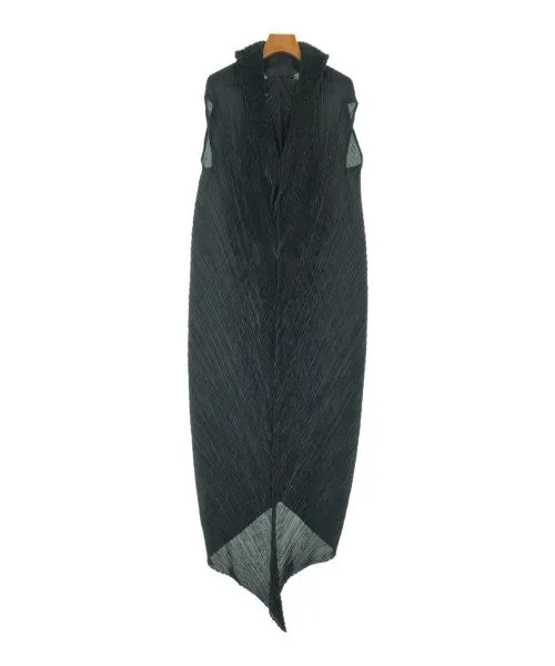 ISSEY MIYAKE Kleider