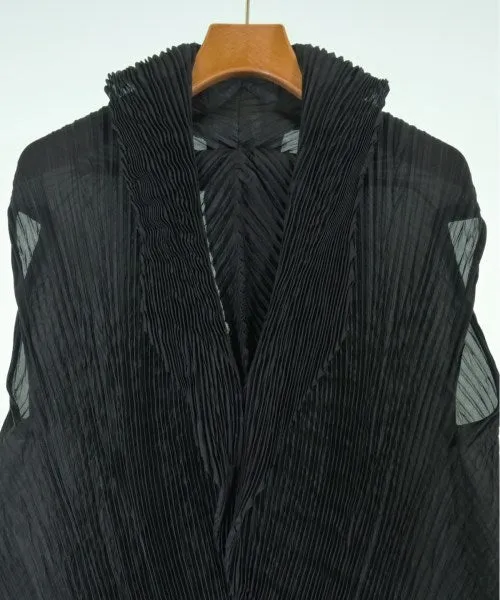 ISSEY MIYAKE Kleider
