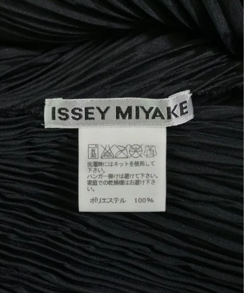 ISSEY MIYAKE Kleider