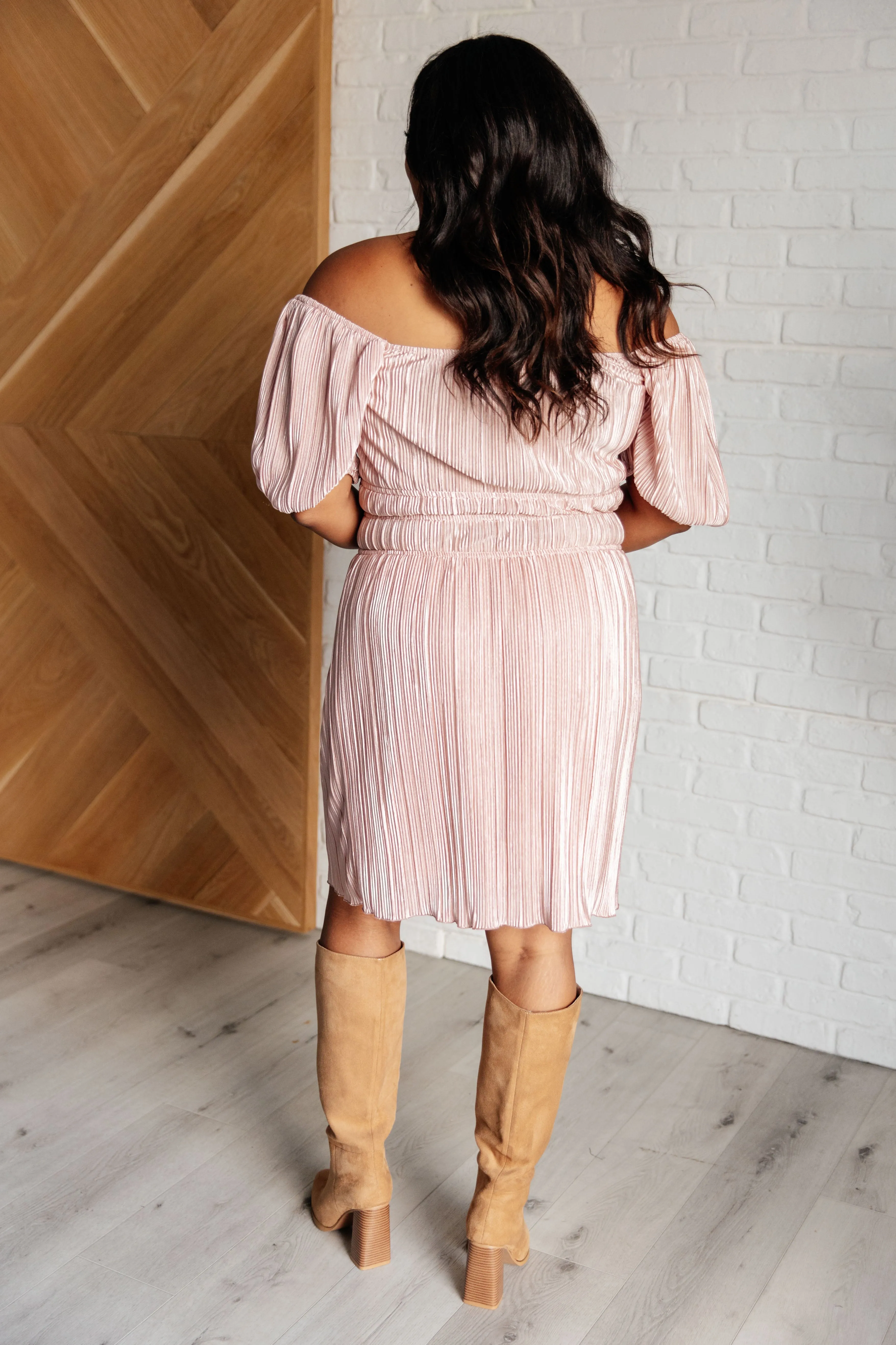 Es ist für das ästhetische Ballonärmelkleid