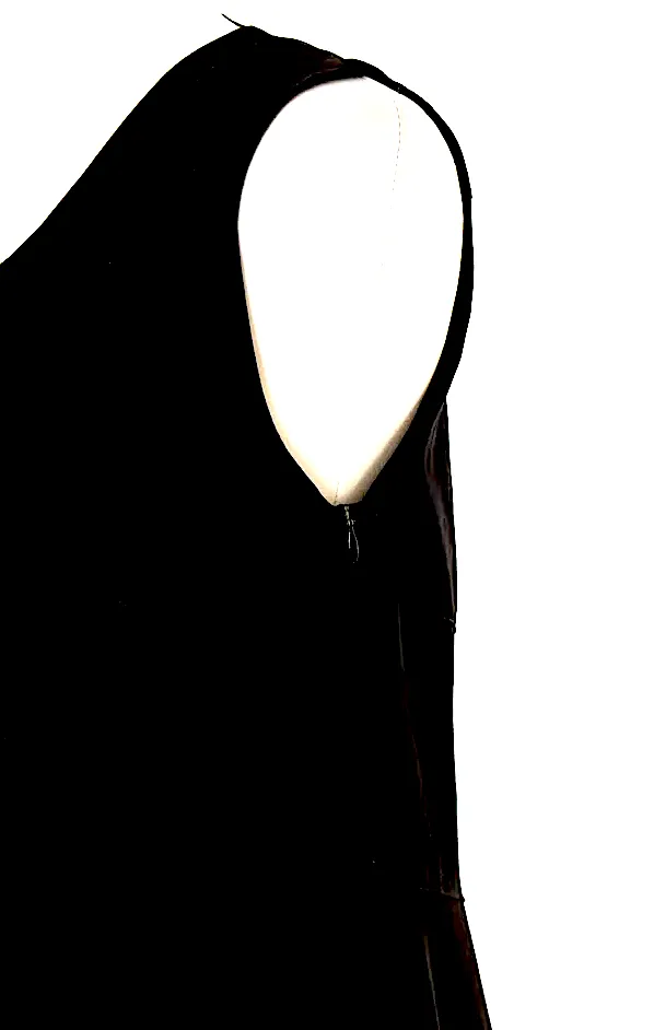 IVAN GRUNDAHL COPENHAGEN. Schwarzes ärmelloses Poly/Rayon langes Kleid