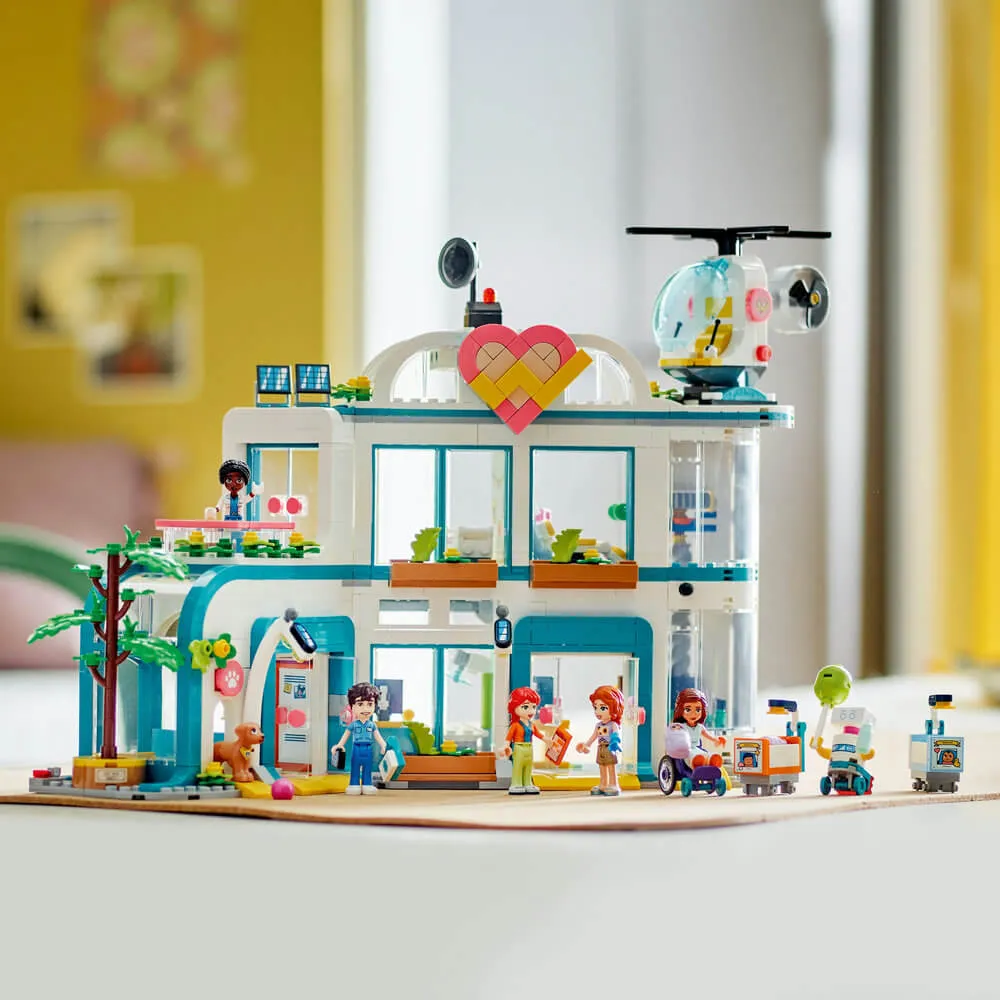 LEGO® Spielzeug LEGO® Friends Heartlake City Krankenhaus Set 42621