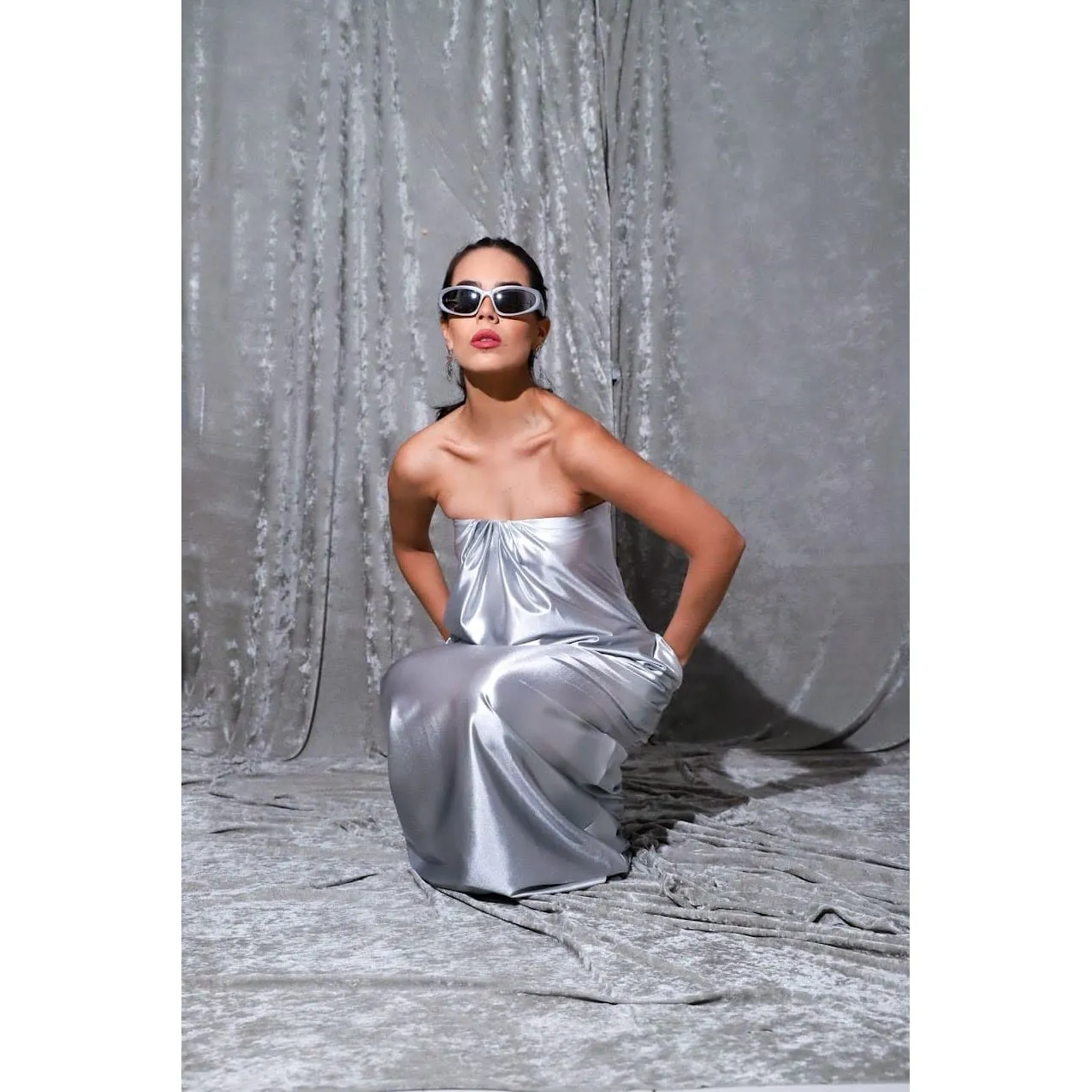 Flüssigsilber Kleid