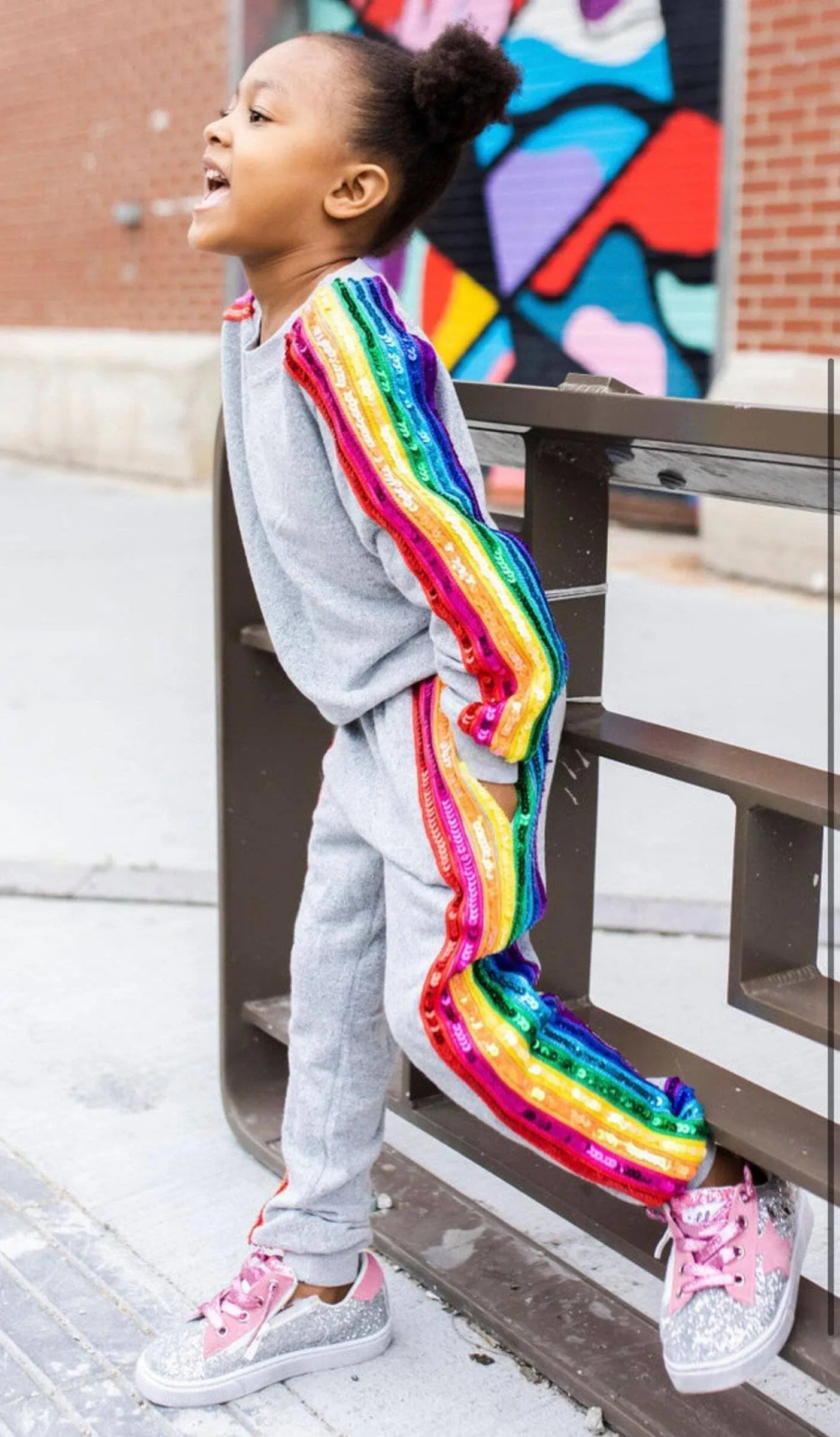 Lola   The Boys Glitzer Regenbogen Jogginganzug-Set