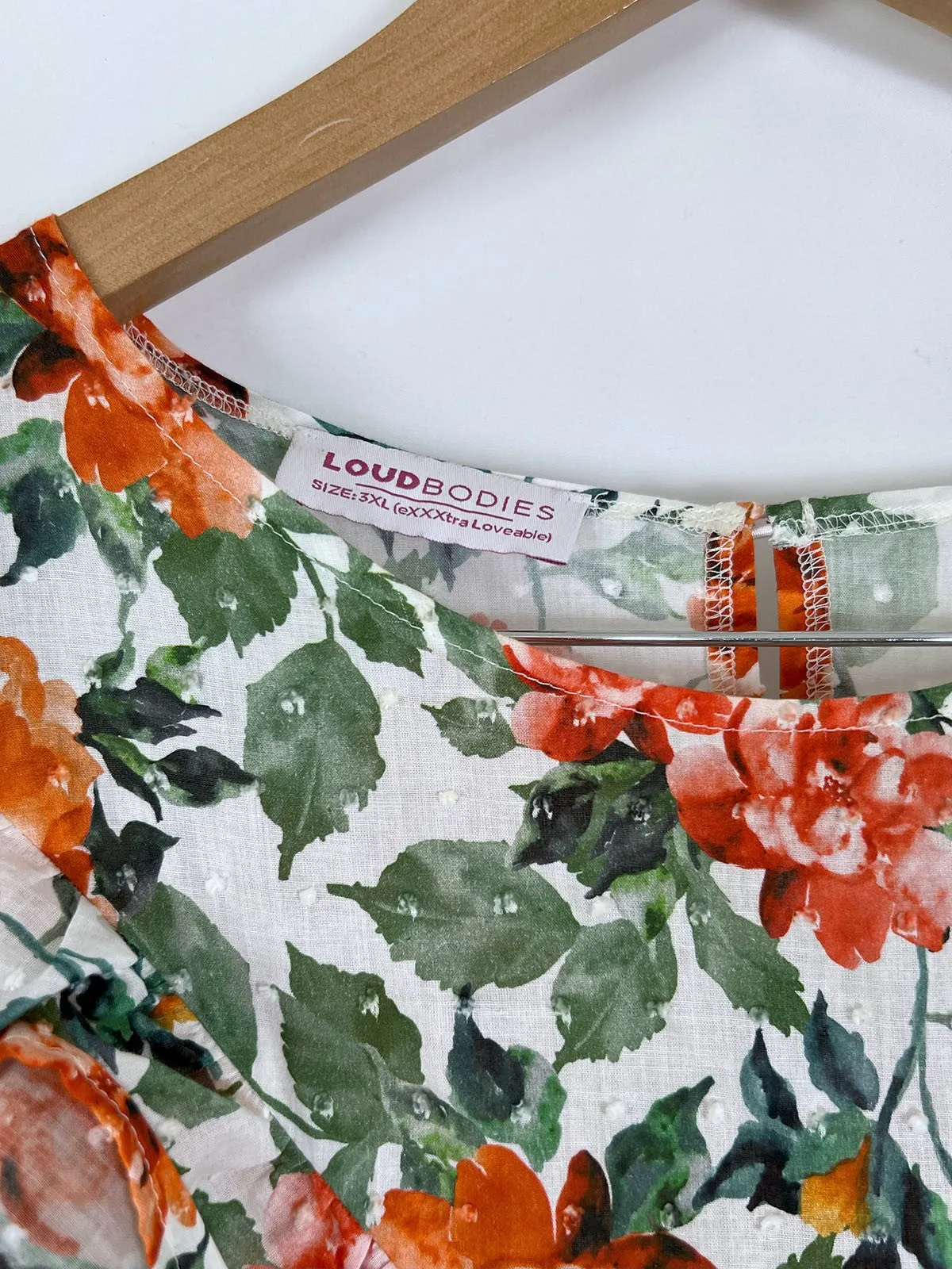 Loud Bodies Größe 3X Grünes & Orangefarbenes Blumenkleid