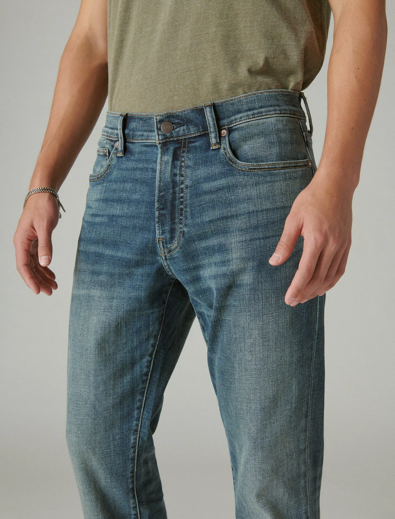 Lucky Brand 410 Athletic Straight Coolmax Stretch Jeans Mcarthur Lucky Brand