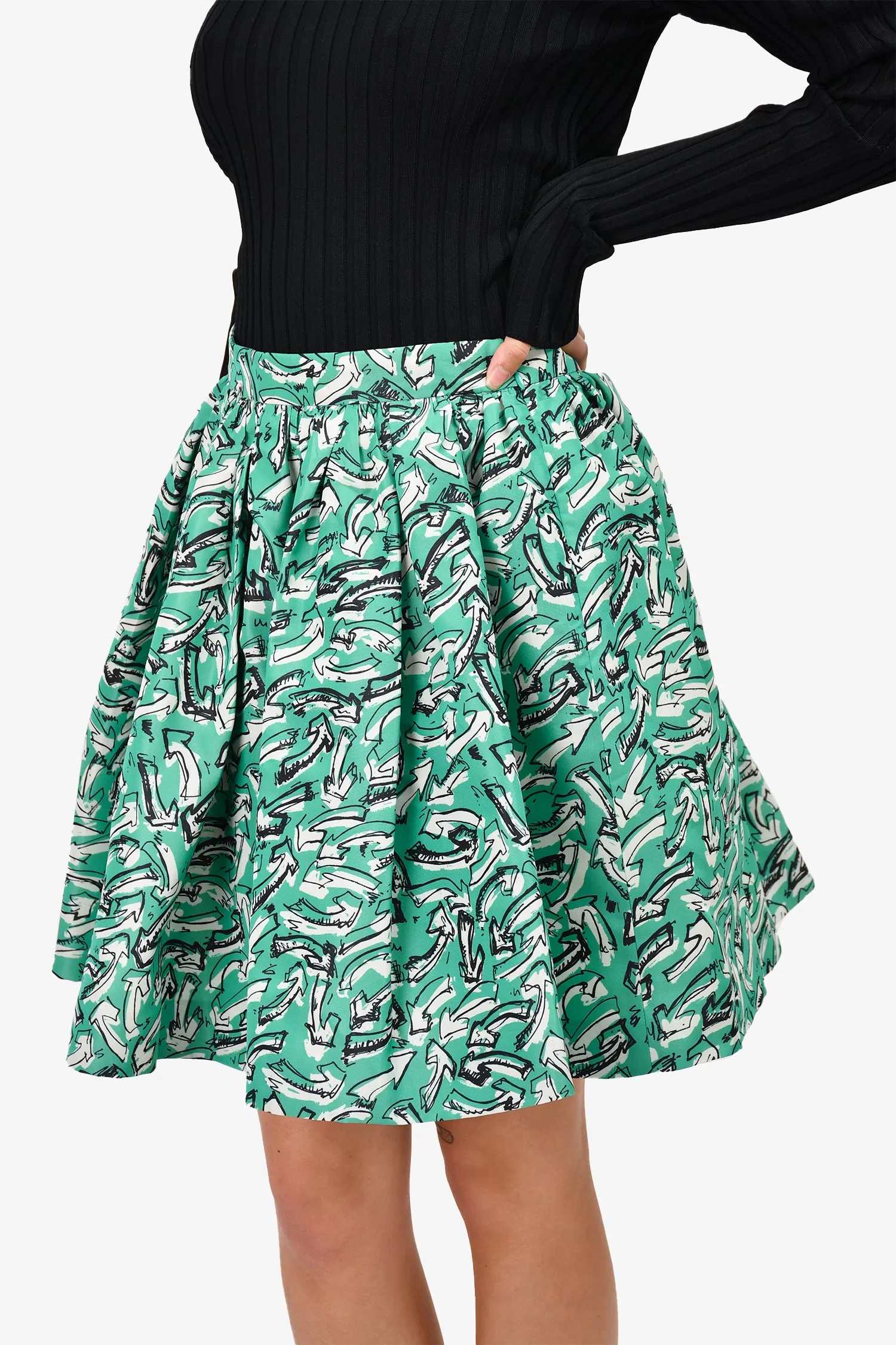 Miu Miu Grün/Weiß Pfeildruck Nylonrock Größe 42