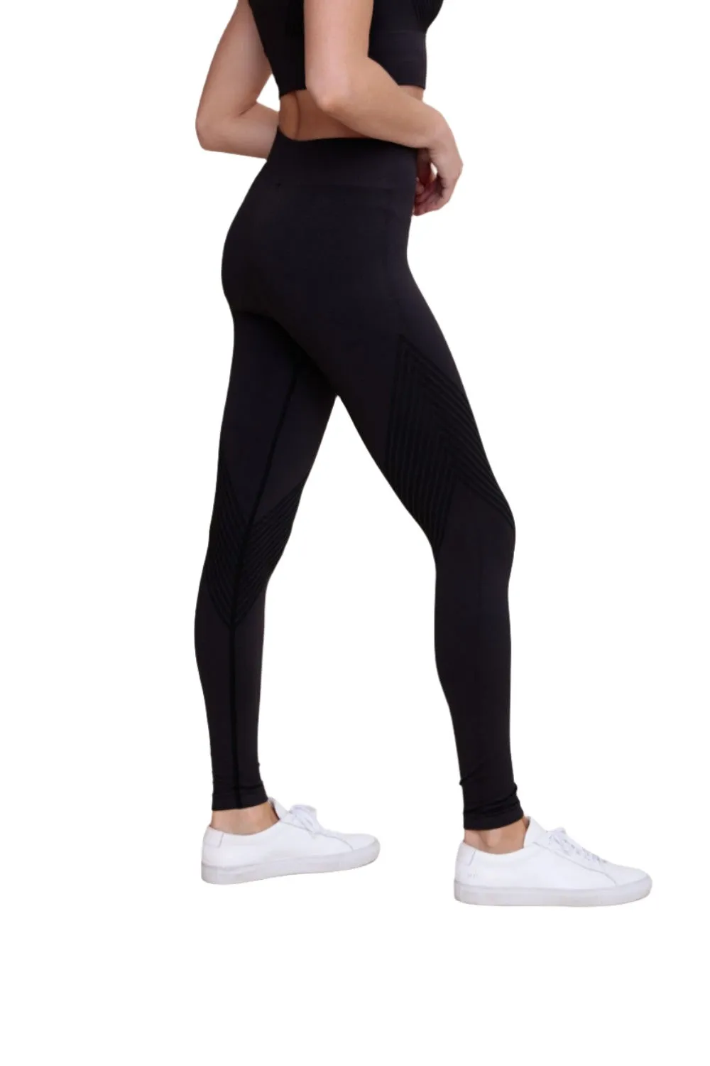 Mono B Nahtlose Gestreifte High-Waist Leggings APH-A0888