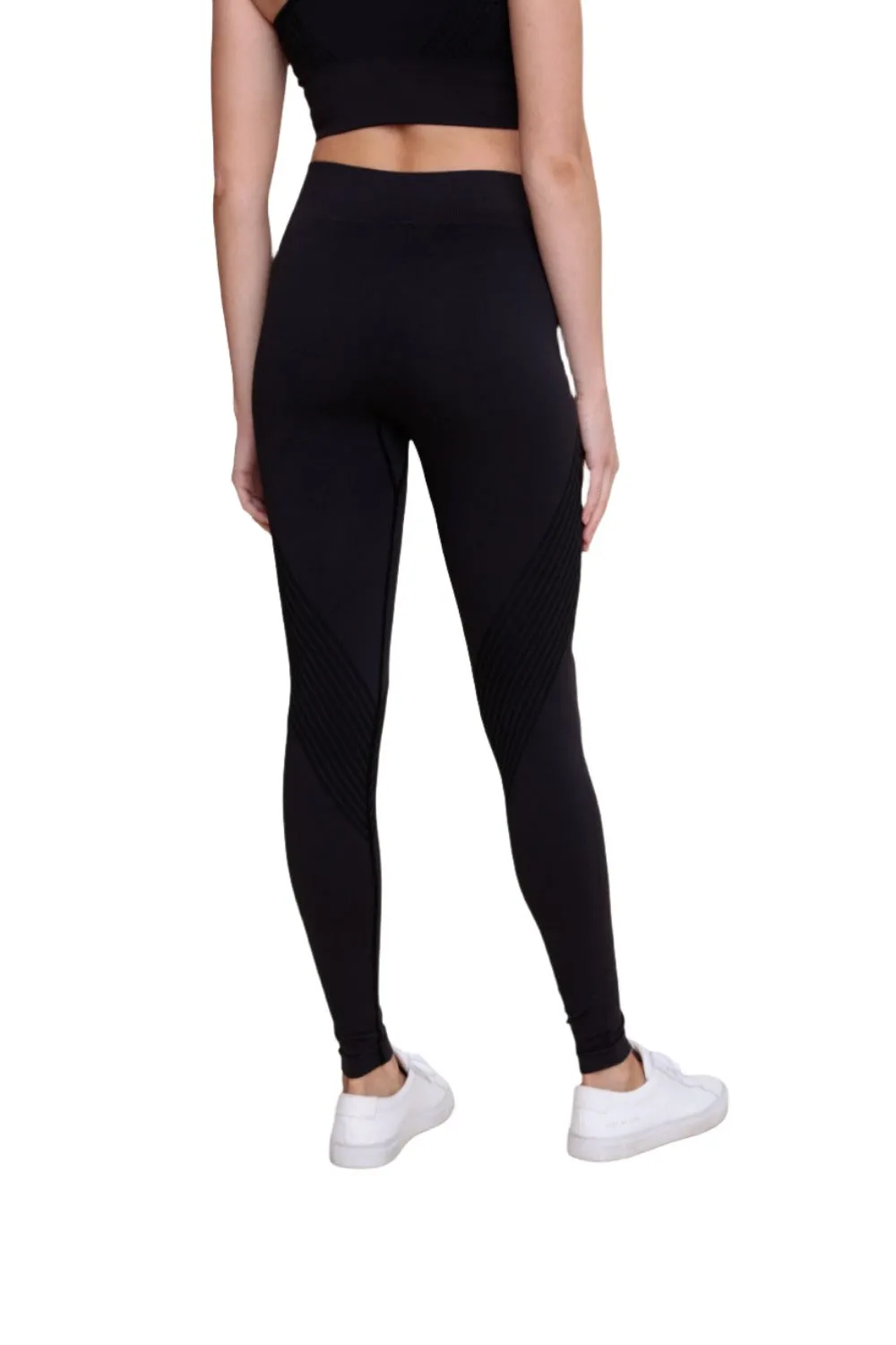 Mono B Nahtlose Gestreifte High-Waist Leggings APH-A0888