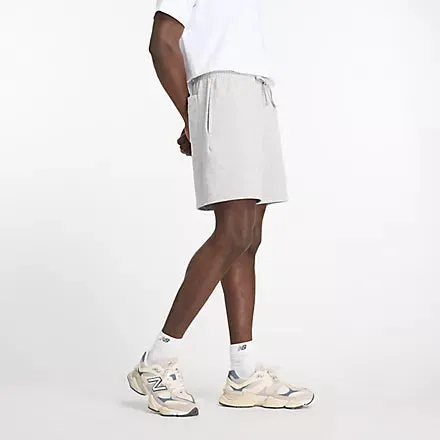 NEW BALANCE ESSENTIALS FRENCH TERRY KURZE HOSE IN GRAU FÜR HERREN