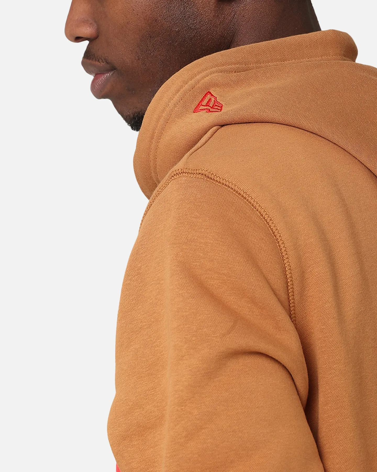 New Era Chicago Bulls Pullover Hoodie Mittel Beige
