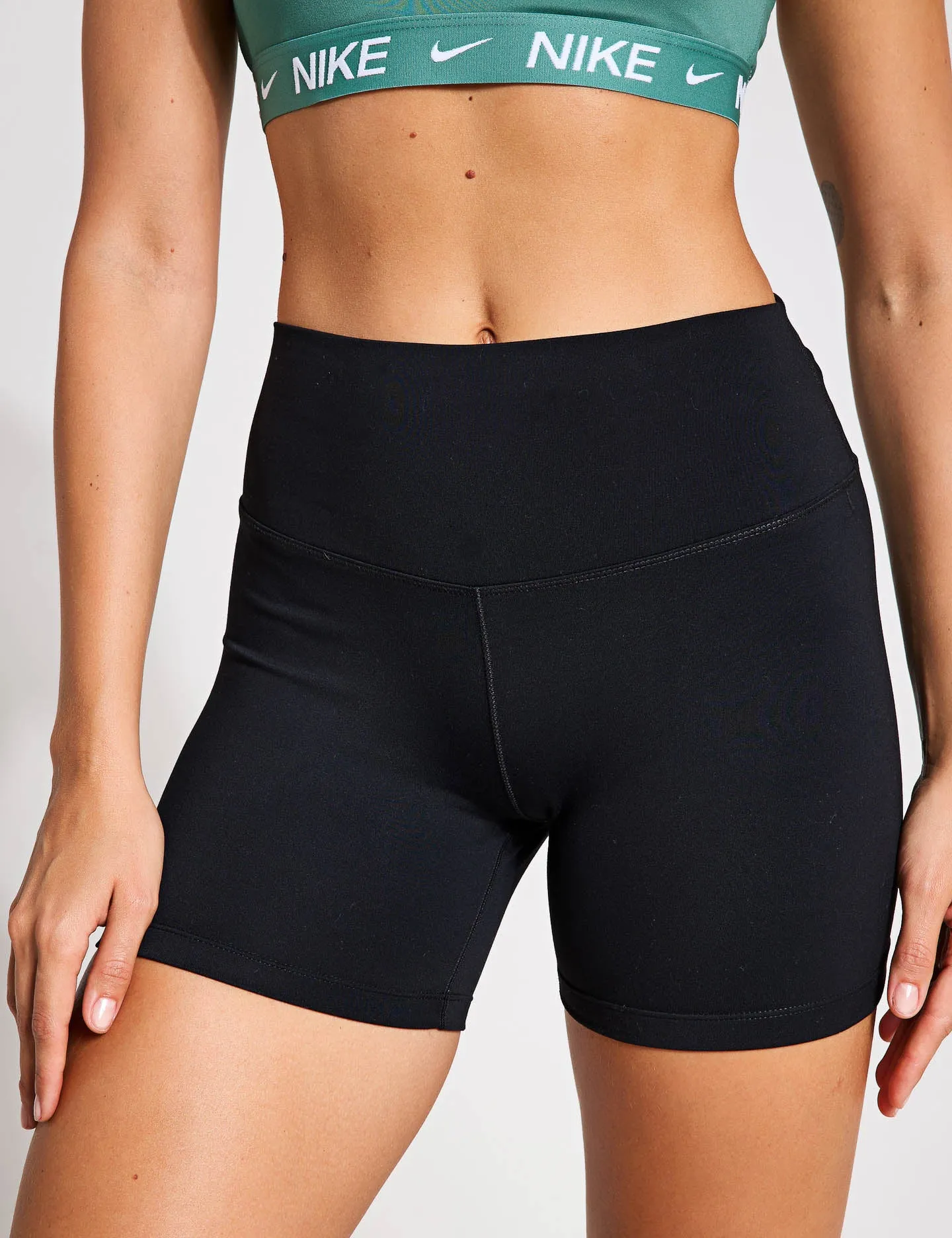 One High Waisted 5