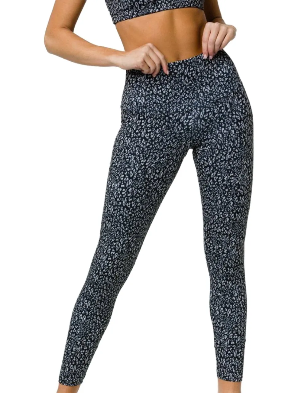Onzie Flow Tech Leggings 2236