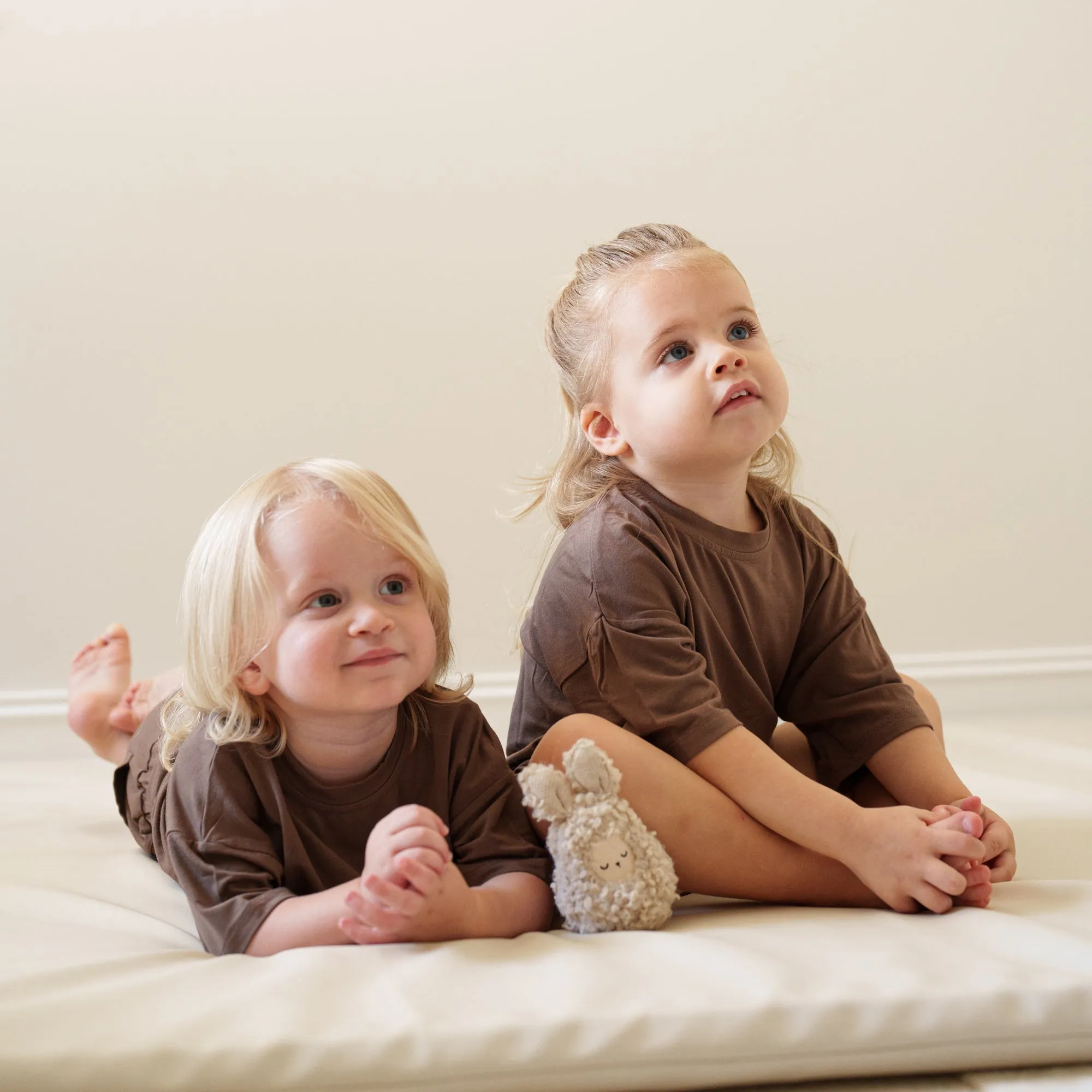 Übergroßes Bambus-T-Shirt für Babys und Kinder_Atlas-Grau