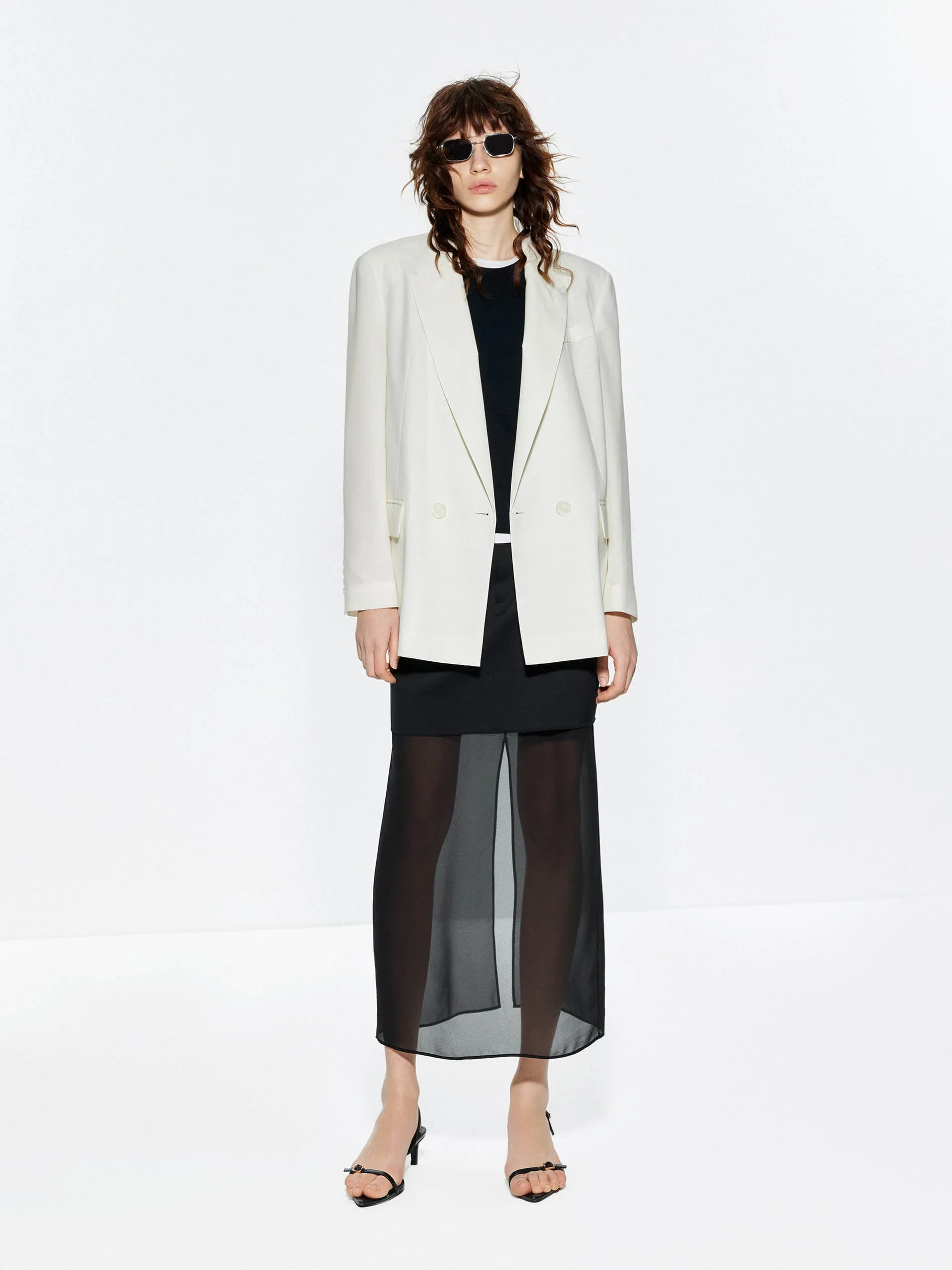 Strukturierter Blazer mit Spitzenrevers