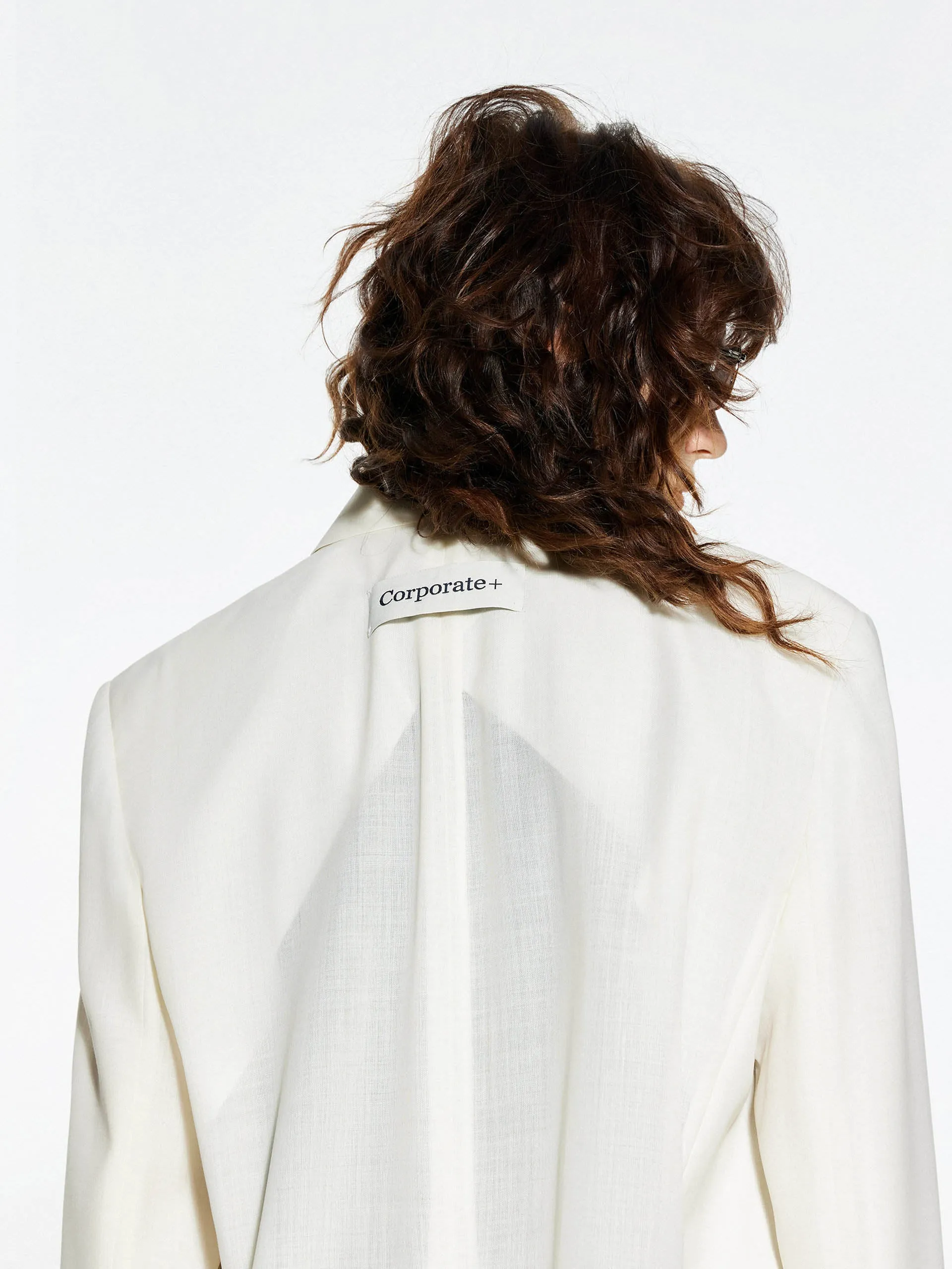 Strukturierter Blazer mit Spitzenrevers