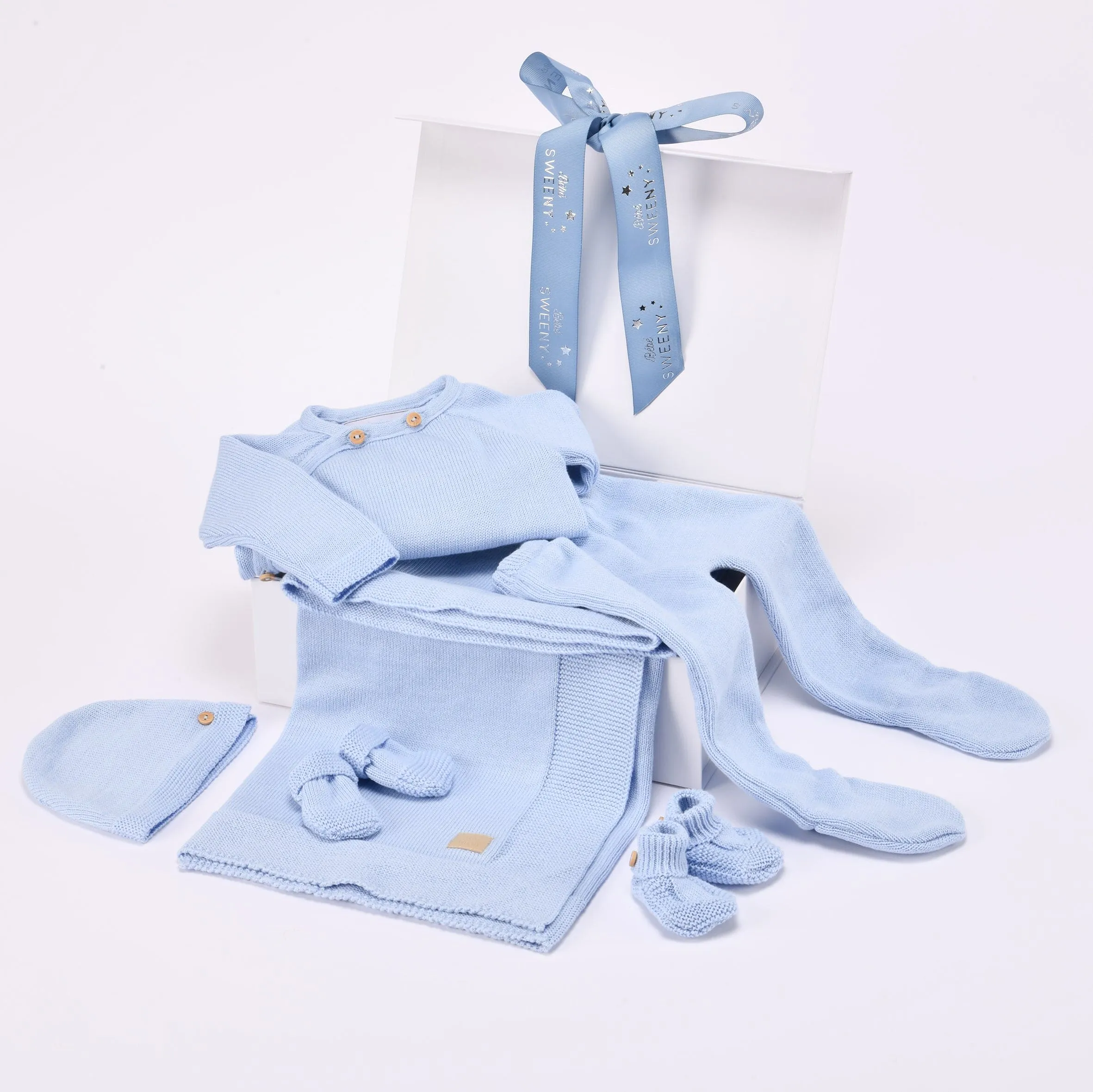 Petit Sweeny Geschenkbox | Jungen Blaues Bio-Baumwoll-Strick-Set (6) Babykids_Bebe-Sweeny