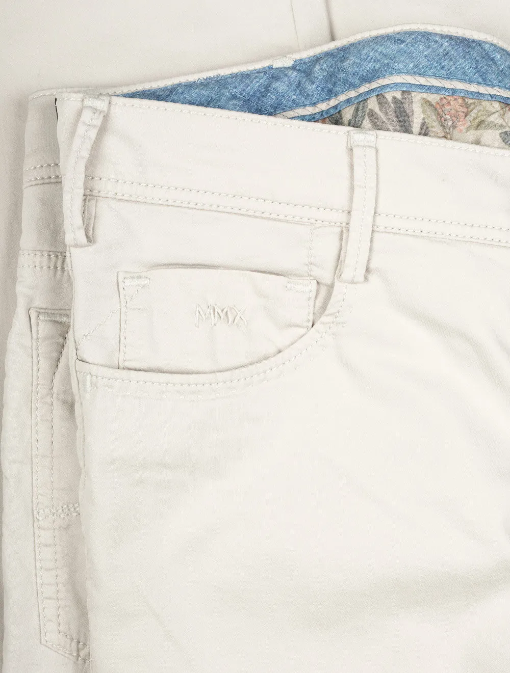 Phoenix Super Stretch Satin Creme