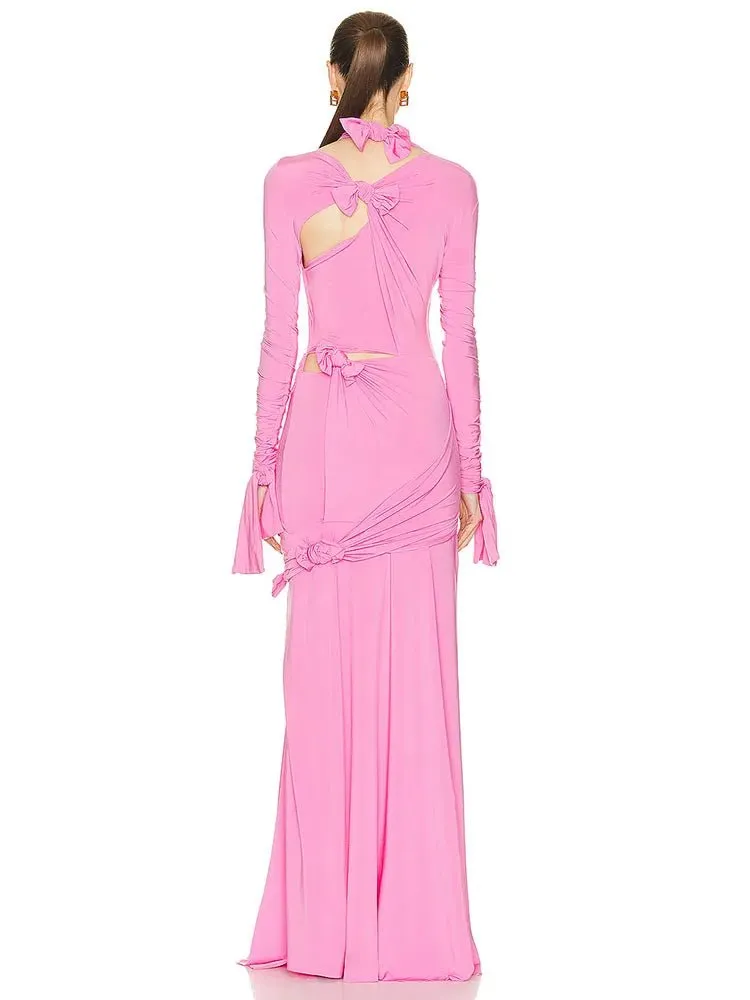 Rosa Maxikleid mit Schleifen und Ausschnitten